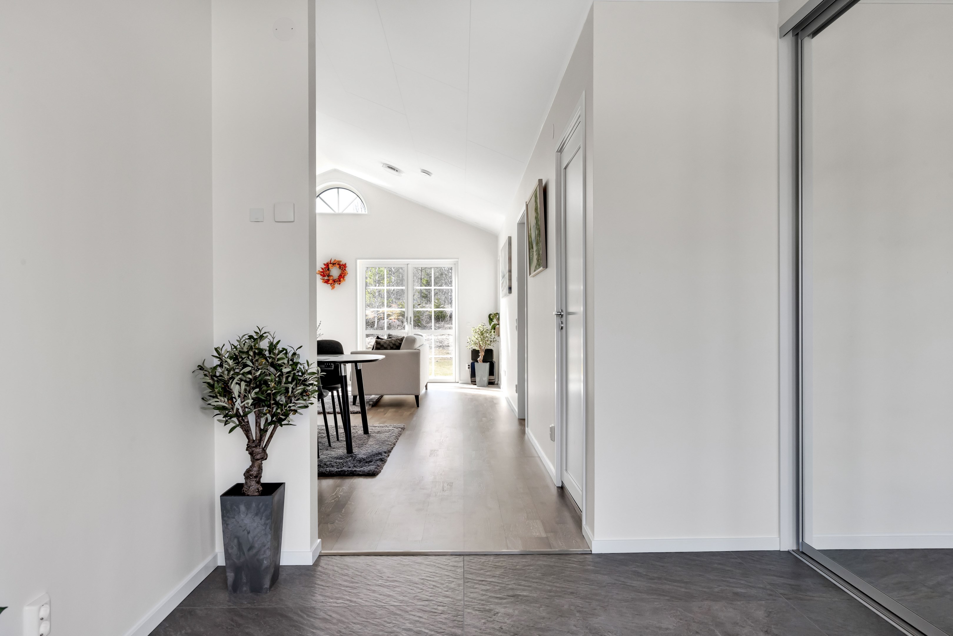 Bostadsbild från Born 13E, Såld i Börje, Uppsala