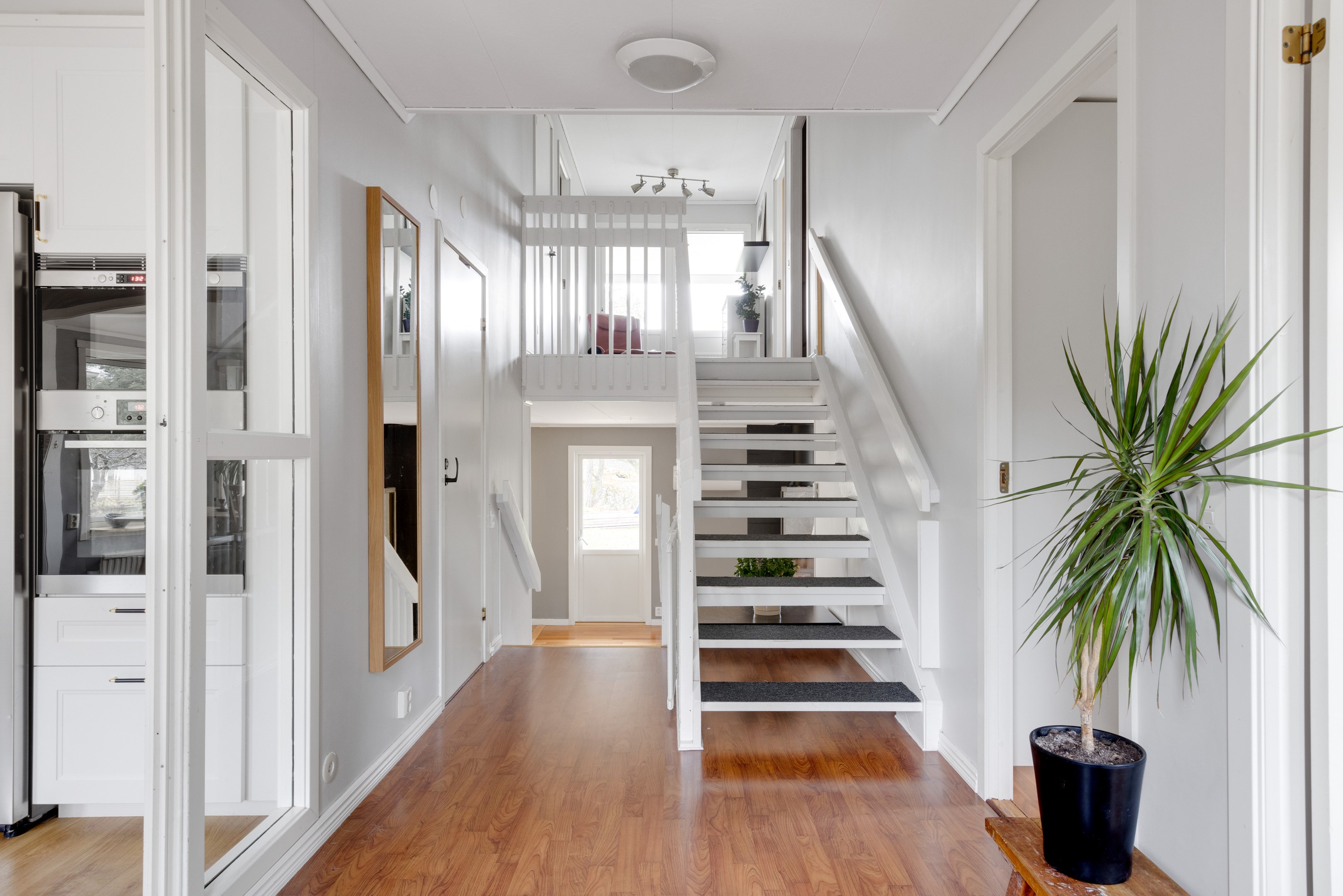 Bostadsbild från Nyhagsvägen 1, Såld i Almunge, Uppsala