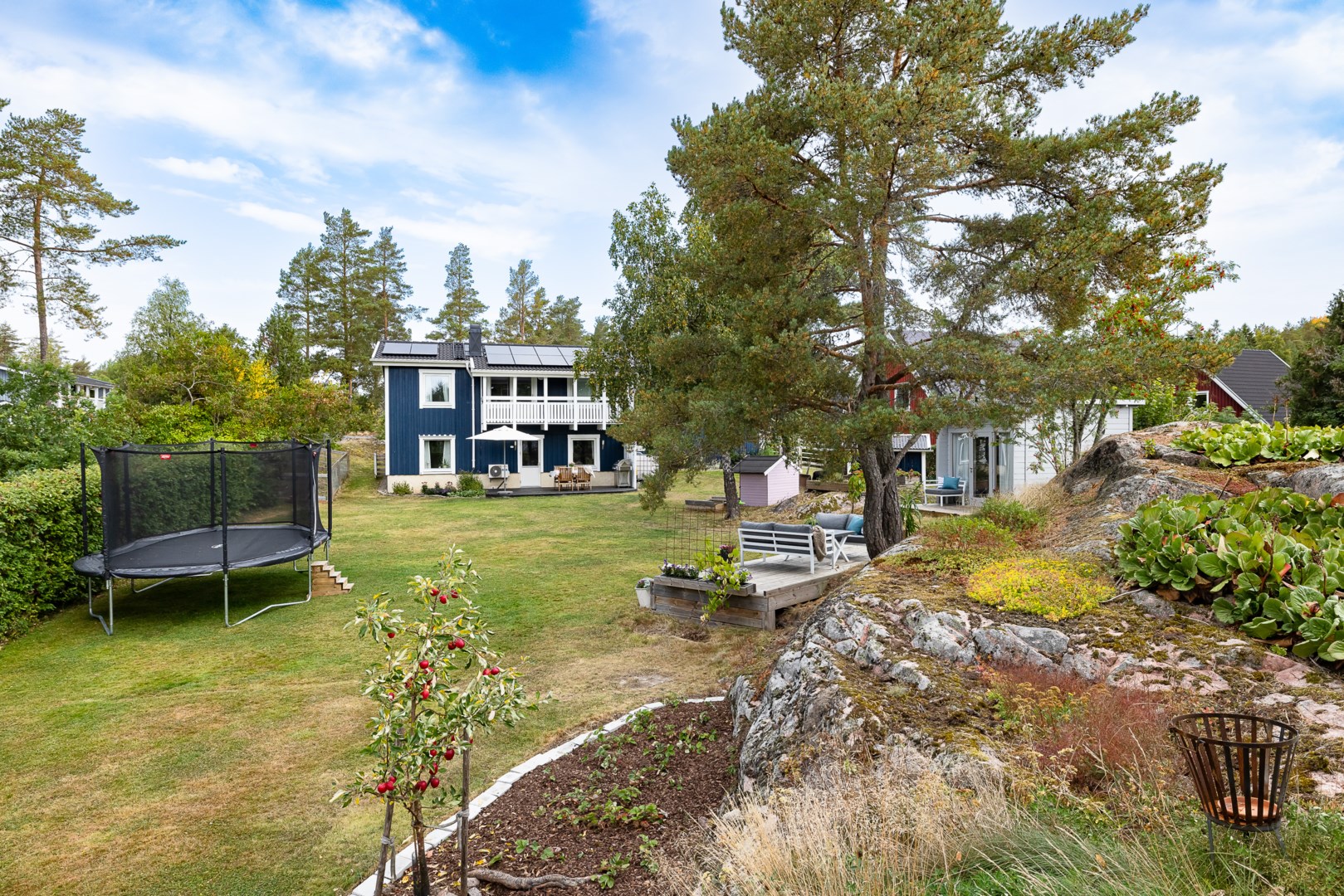 Bostadsbild från Nyhagsvägen 1, Till salu i Almunge, Uppsala