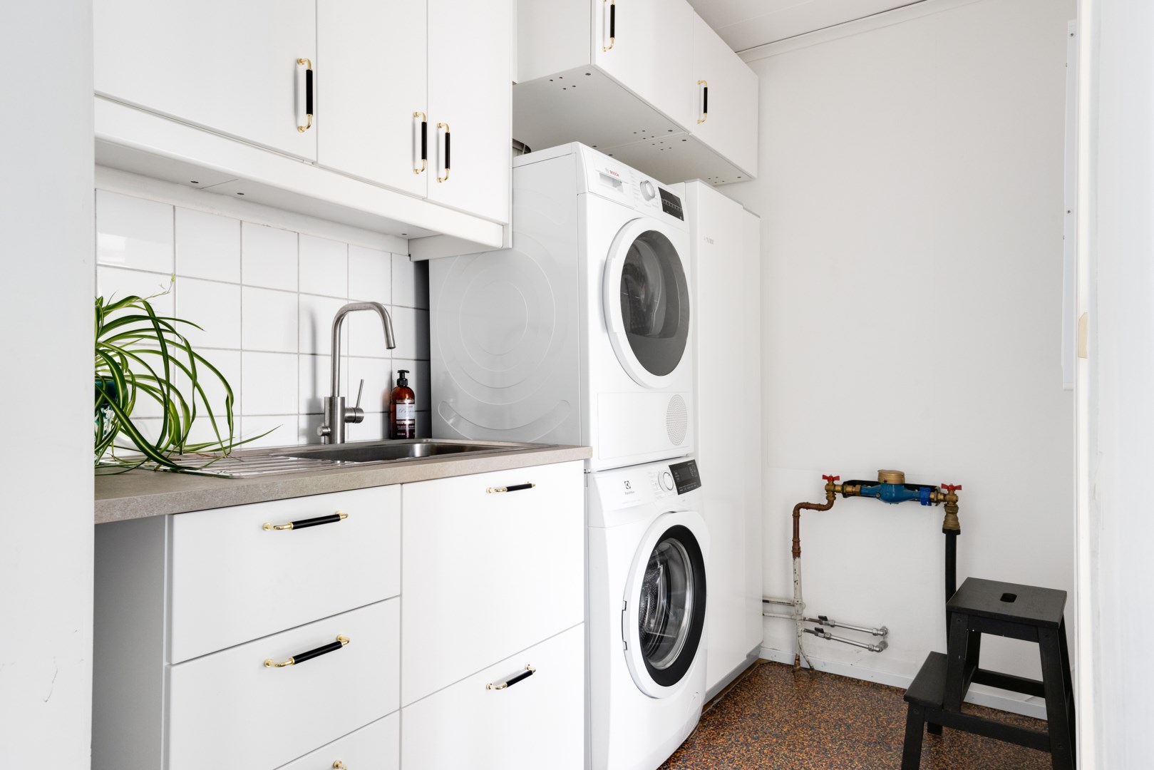 Bostadsbild från Nyhagsvägen 1, Till salu i Almunge, Uppsala