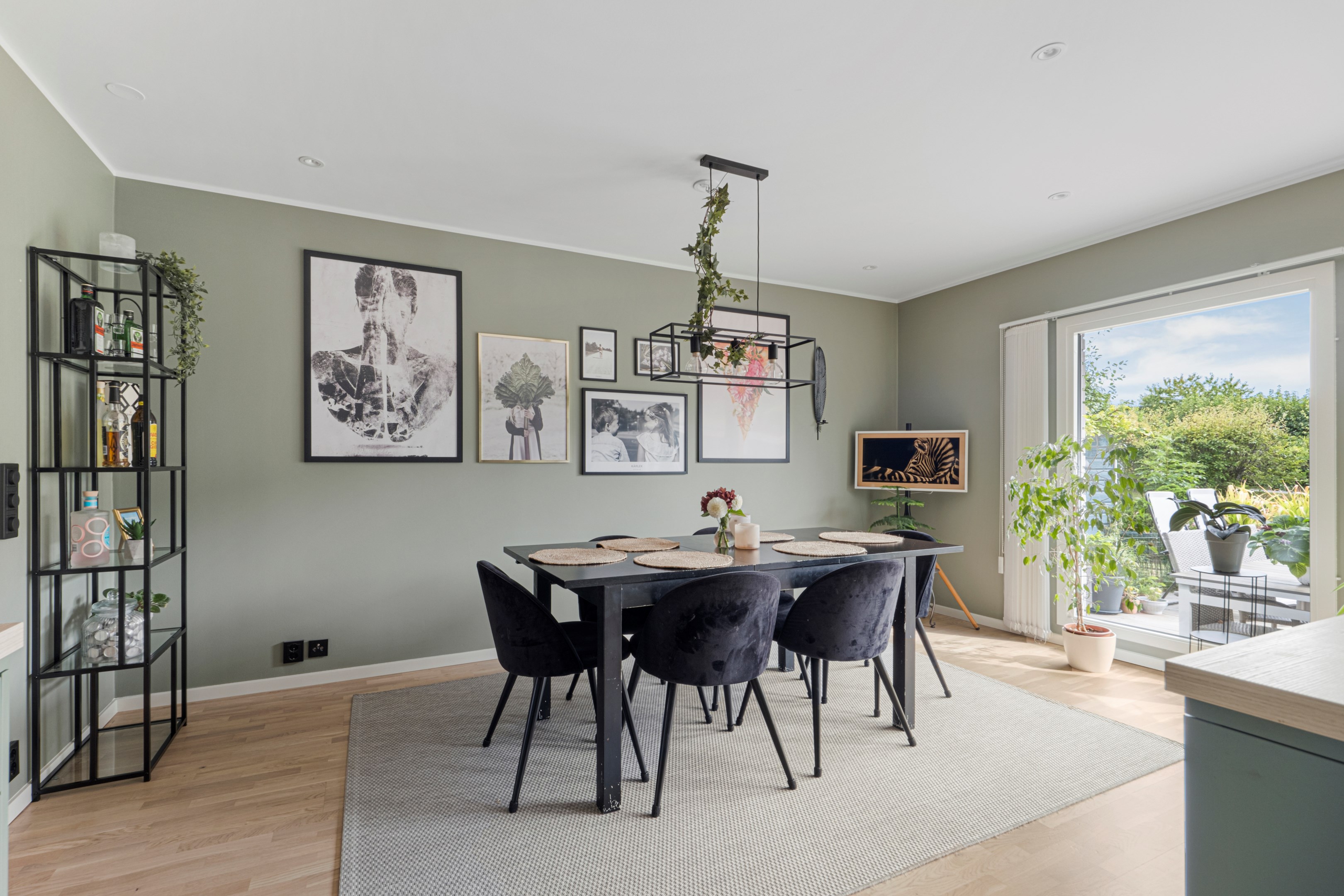 Bostadsbild från Knalleborgsvägen 5D, Såld i Ekerö, Ekerö