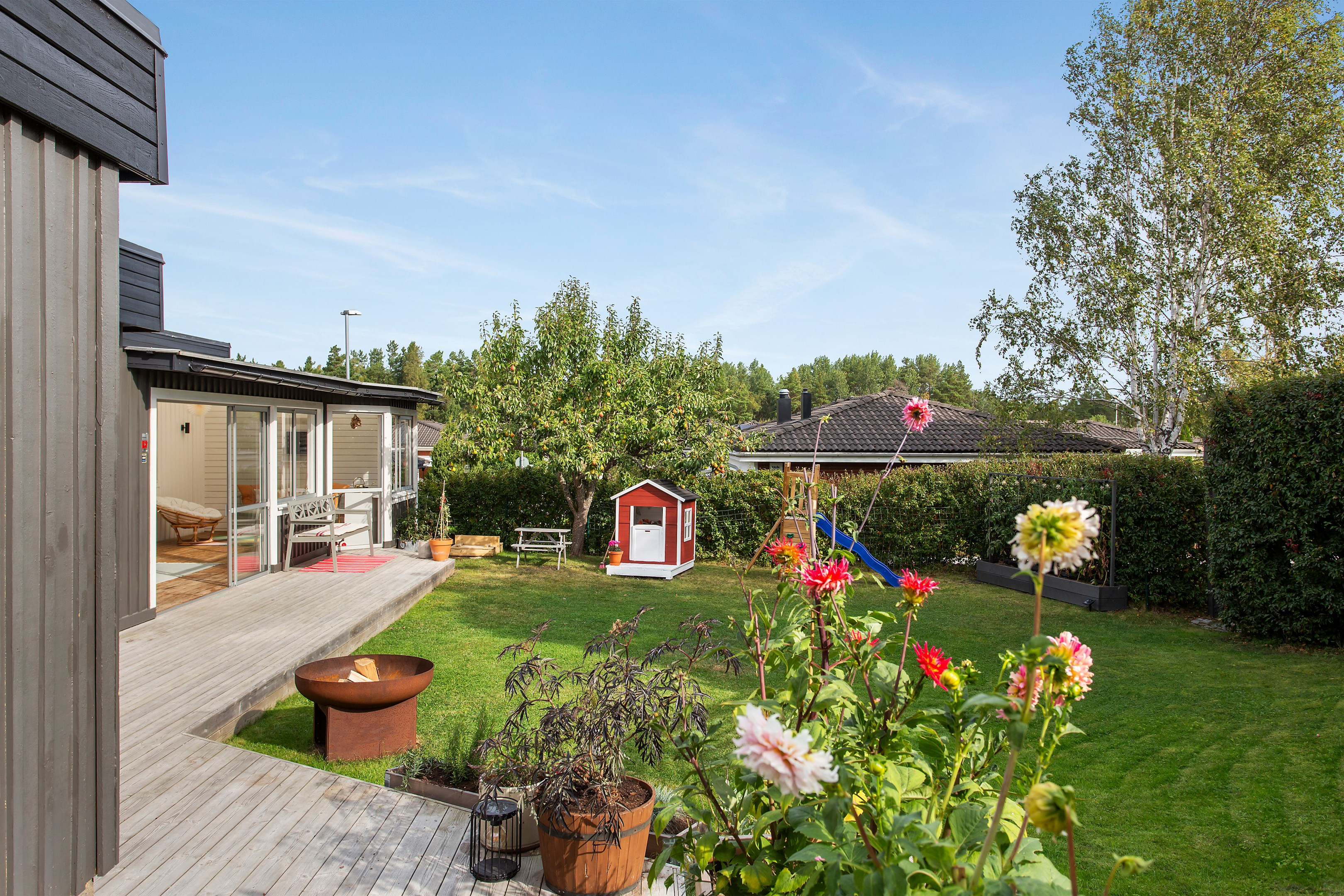 Bostadsbild från Kalvövägen 24, Såld i Krokhöjden, Nacka