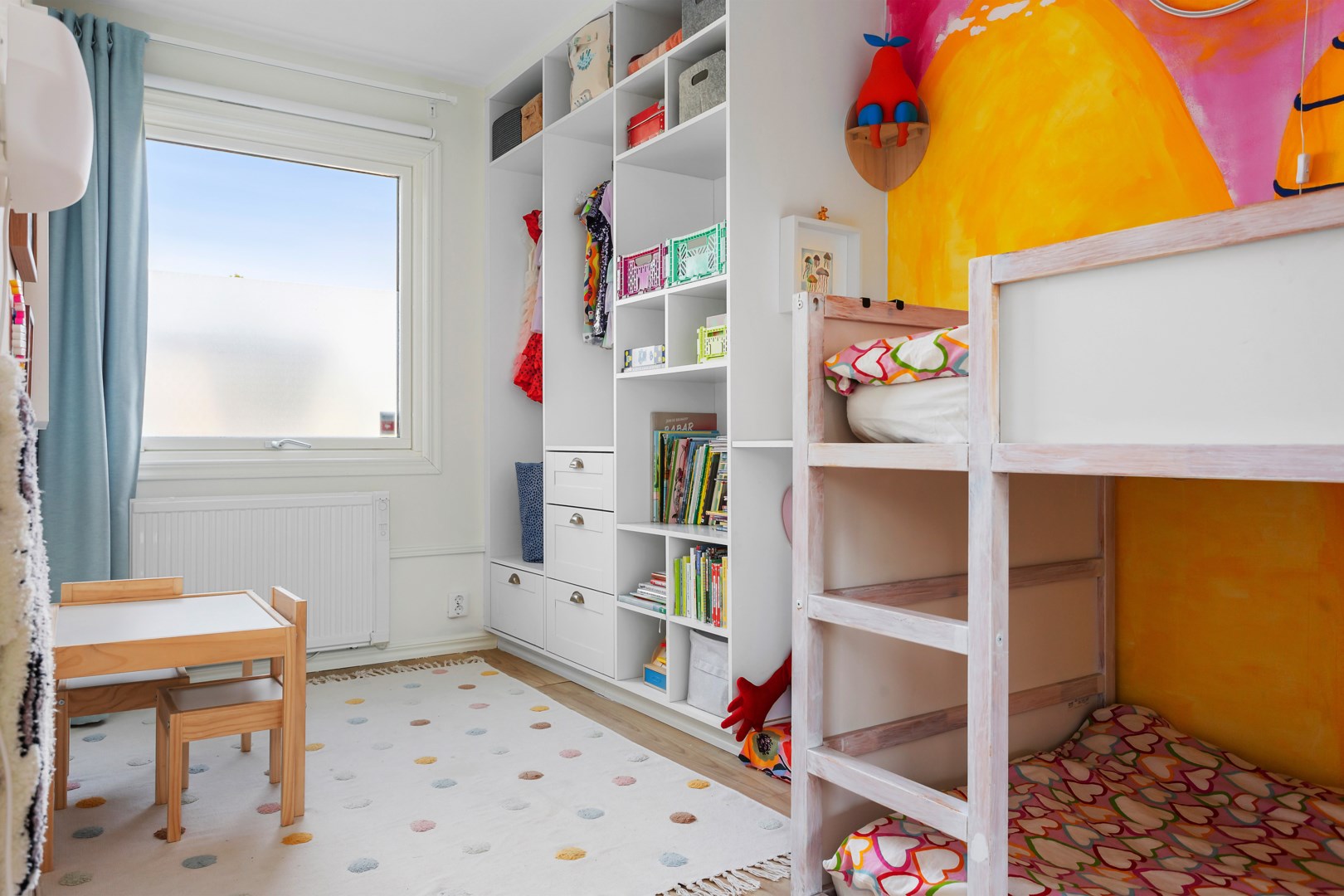 Bostadsbild från Kalvövägen 24, Såld i Krokhöjden, Nacka