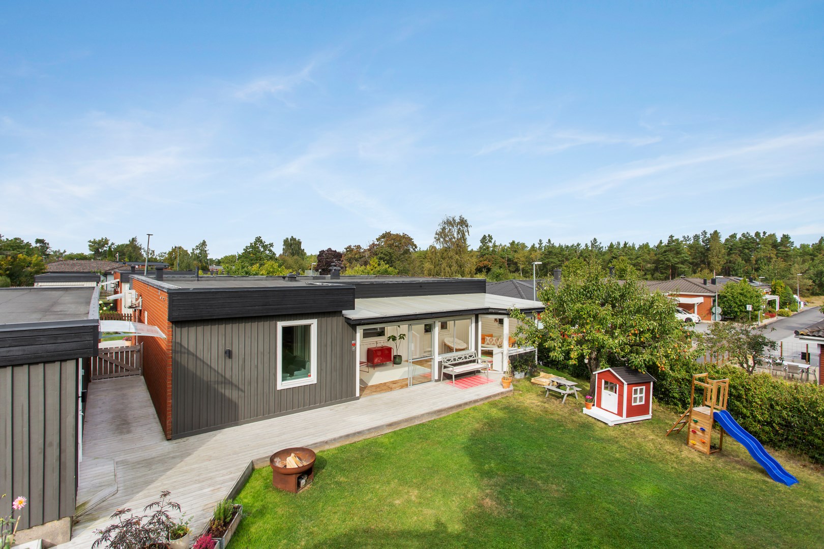 Bostadsbild från Kalvövägen 24, Såld i Krokhöjden, Nacka