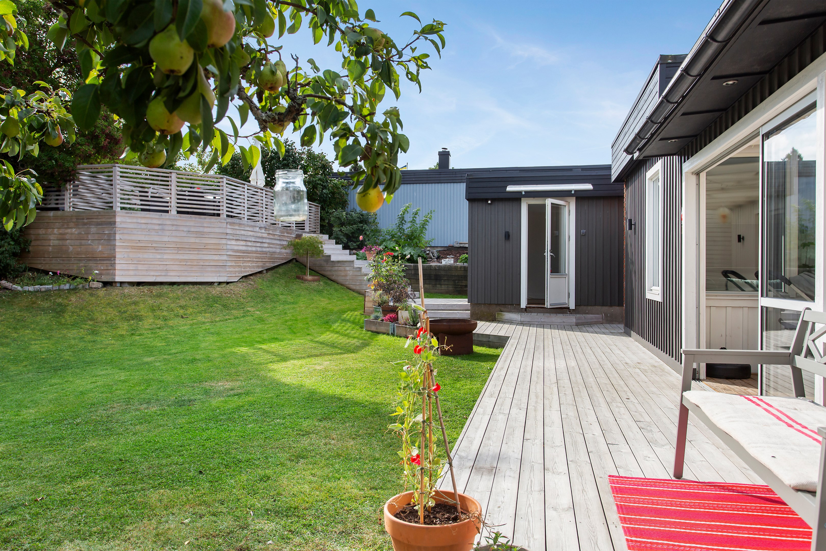 Bostadsbild från Kalvövägen 24, Såld i Krokhöjden, Nacka