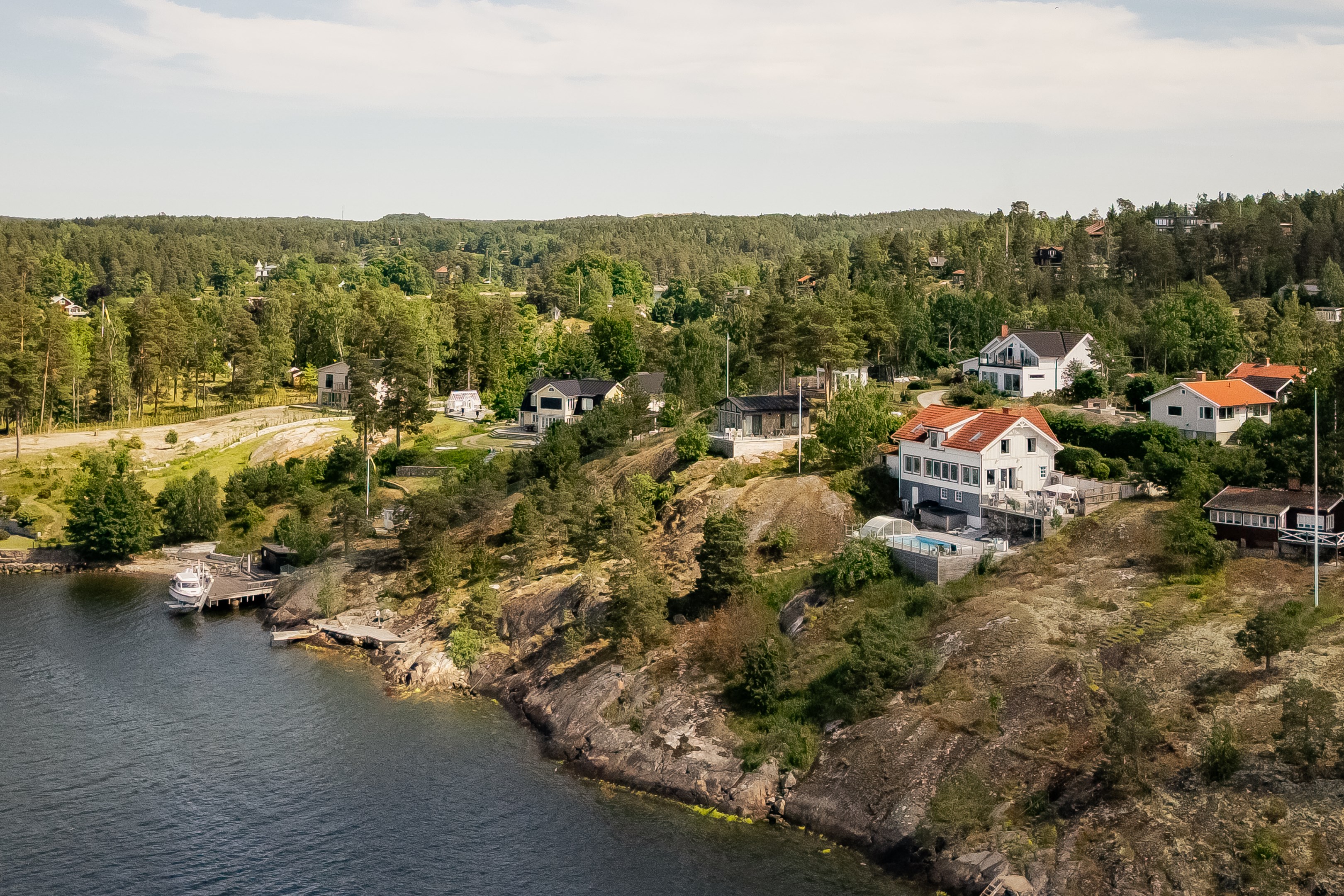 Bostadsbild från Brynjevägen 5, Till salu i Vikingshill, Nacka