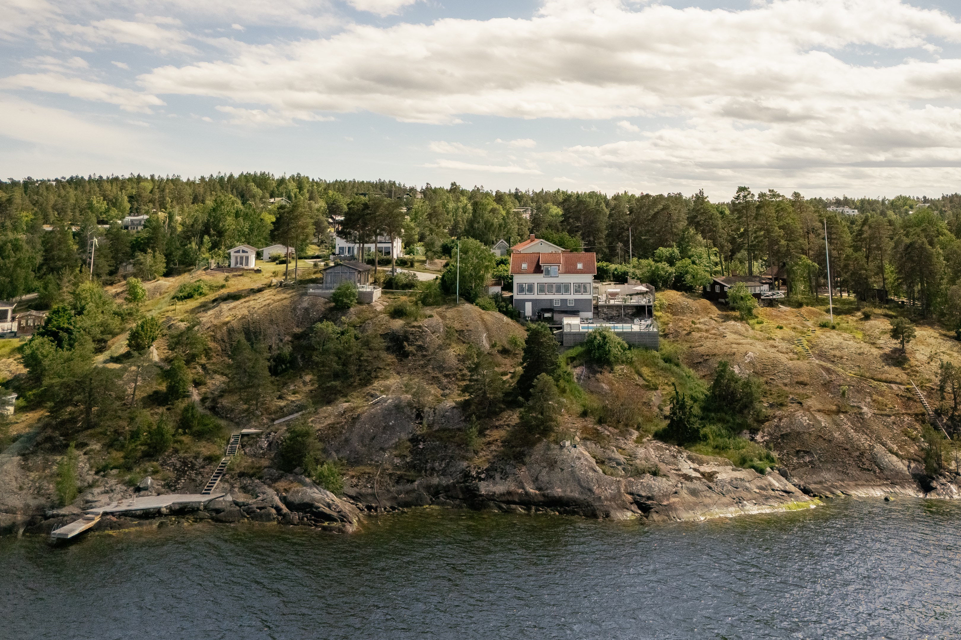 Bostadsbild från Brynjevägen 5, Till salu i Vikingshill, Nacka