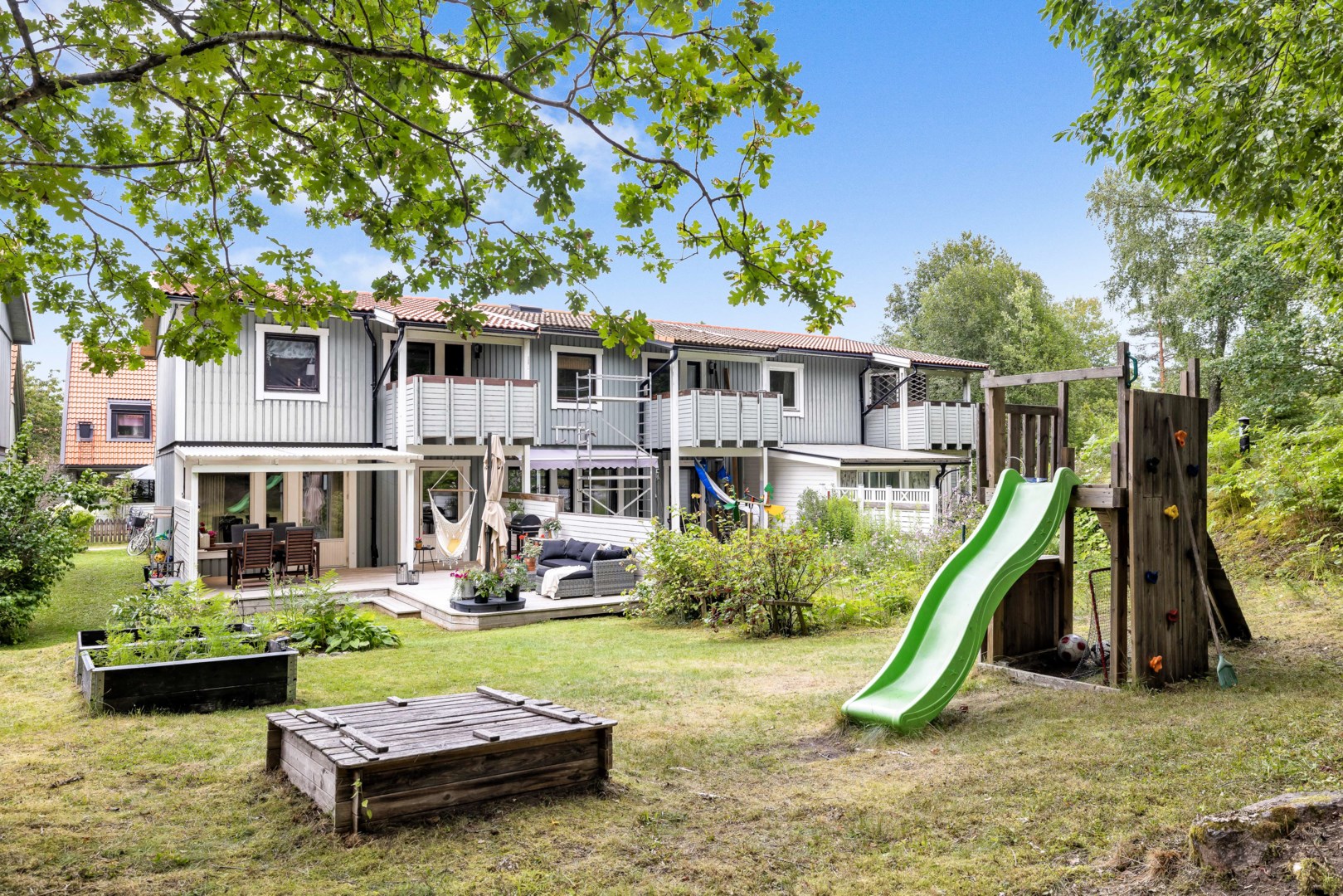 Bostadsbild från Slöjmolnsvägen 34, Såld i Storvreta, Uppsala