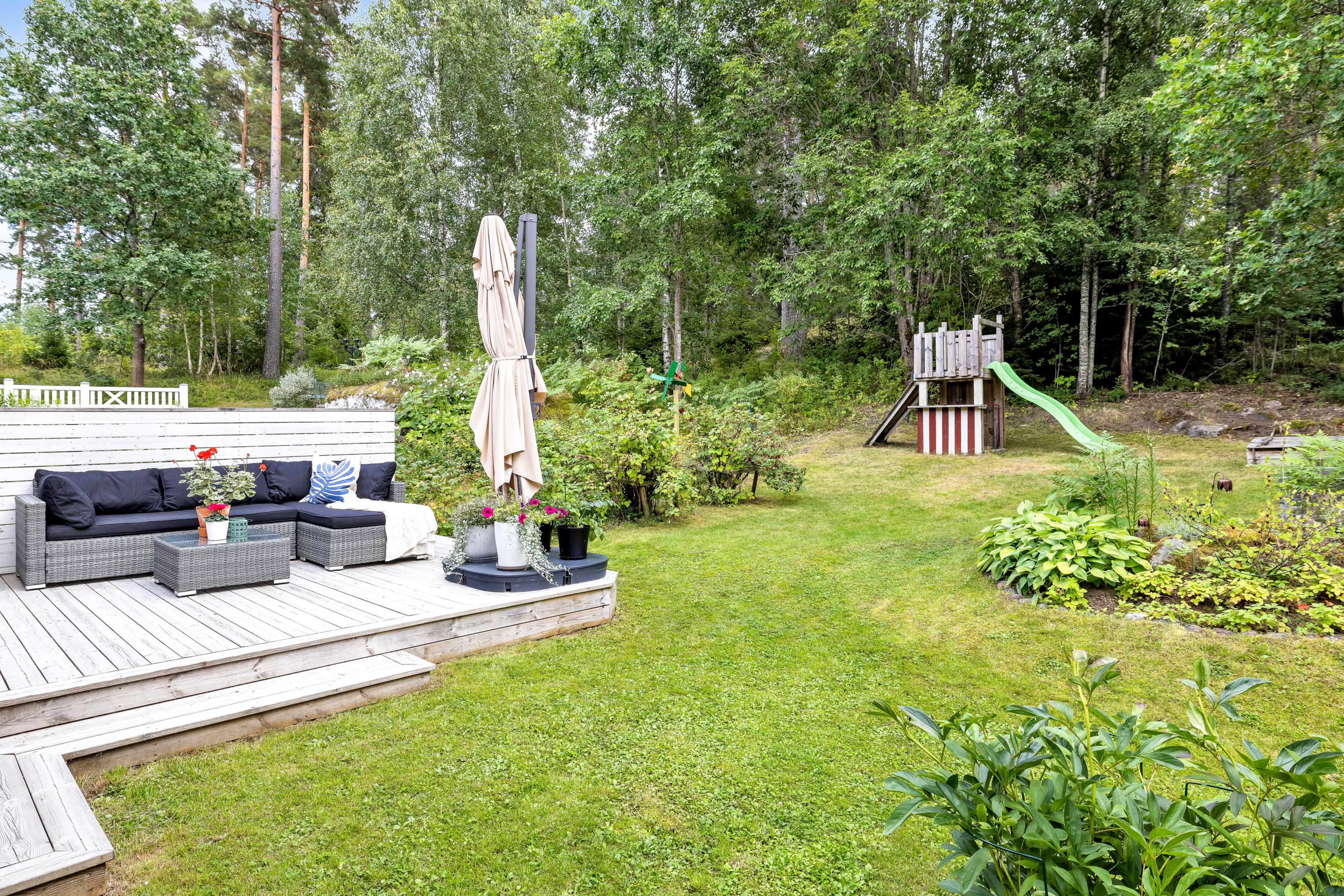 Bostadsbild från Slöjmolnsvägen 34, Såld i Storvreta, Uppsala