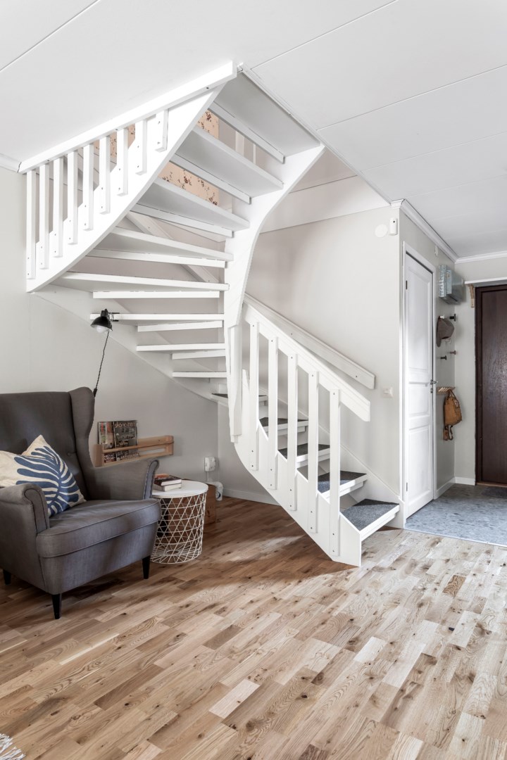 Bostadsbild från Slöjmolnsvägen 34, Såld i Storvreta, Uppsala