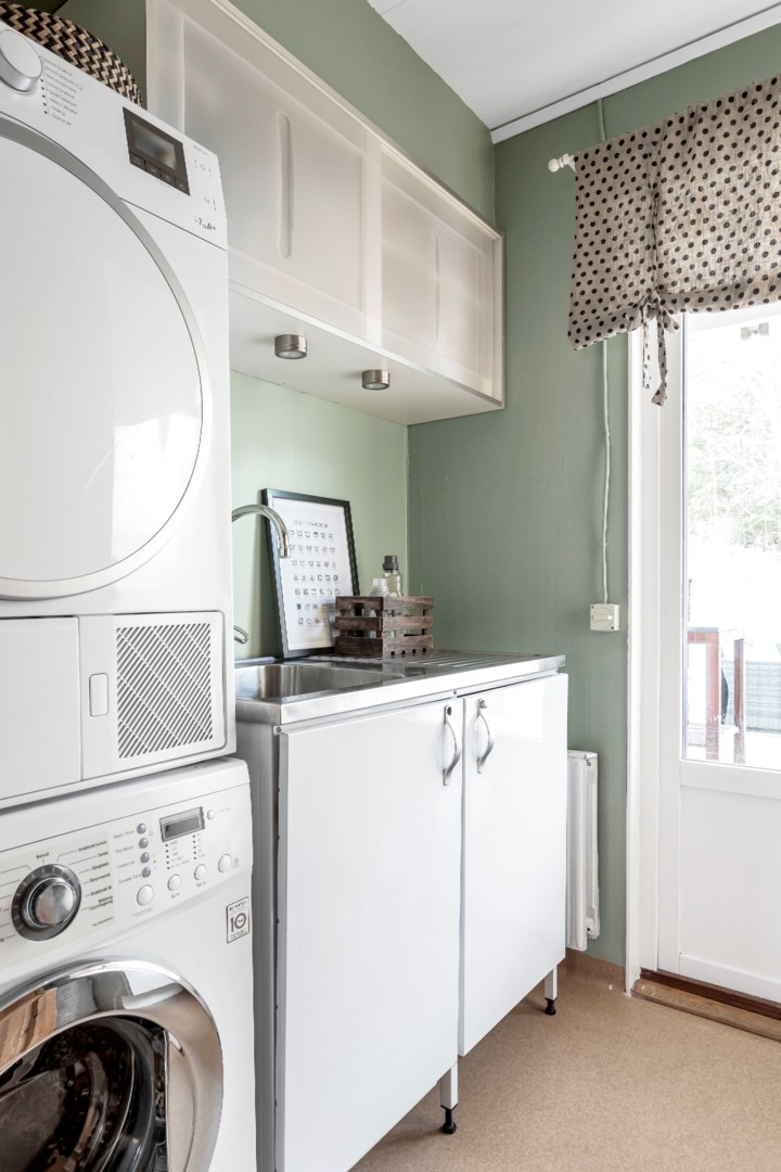 Bostadsbild från Slöjmolnsvägen 34, Såld i Storvreta, Uppsala