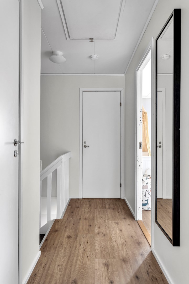 Bostadsbild från Slöjmolnsvägen 34, Såld i Storvreta, Uppsala