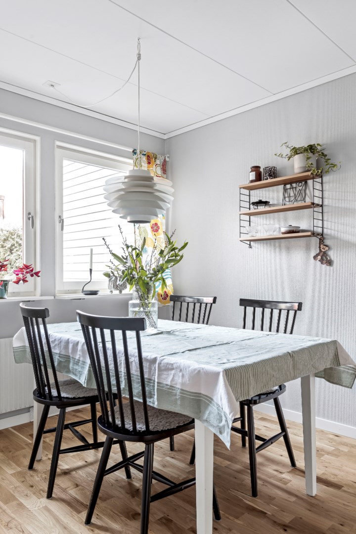 Bostadsbild från Slöjmolnsvägen 34, Såld i Storvreta, Uppsala