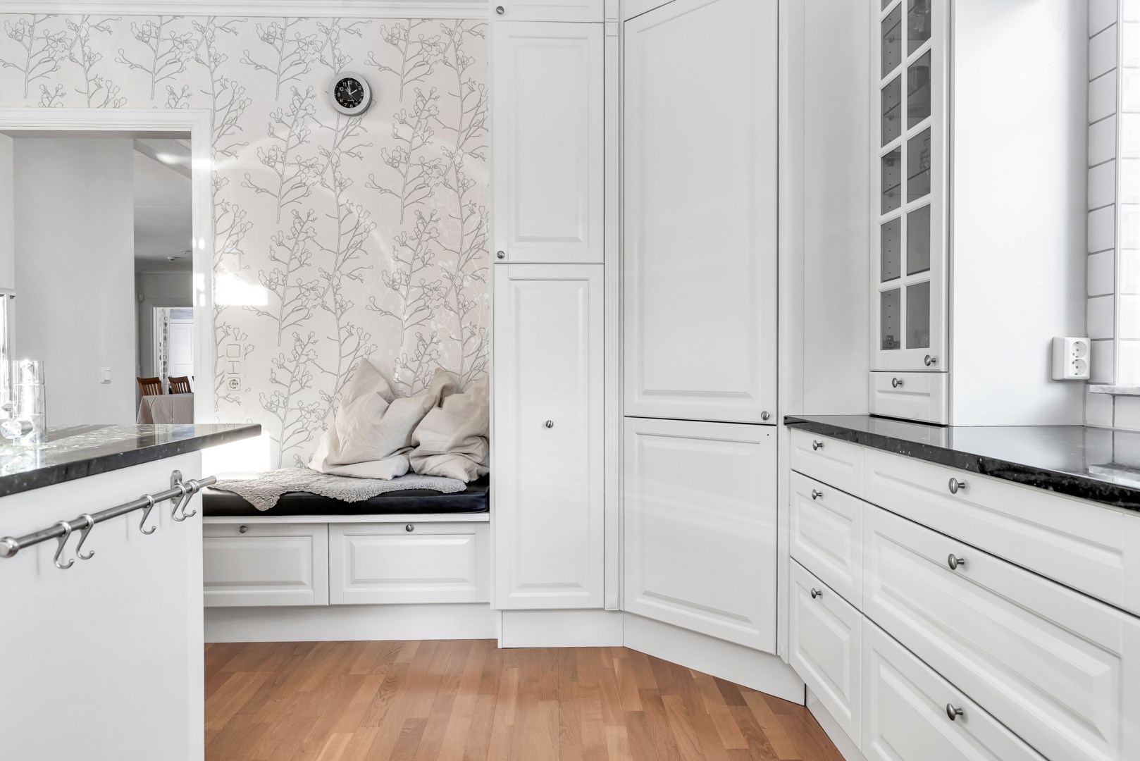 Bostadsbild från Askvägen 46, Till salu i Sunnersta, Uppsala