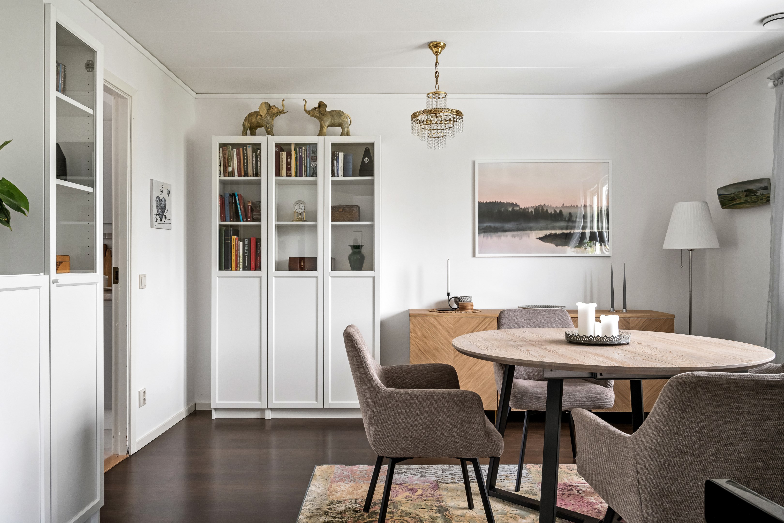 Bostadsbild från Slöjmolnsvägen 7, Såld i Storvreta, Uppsala