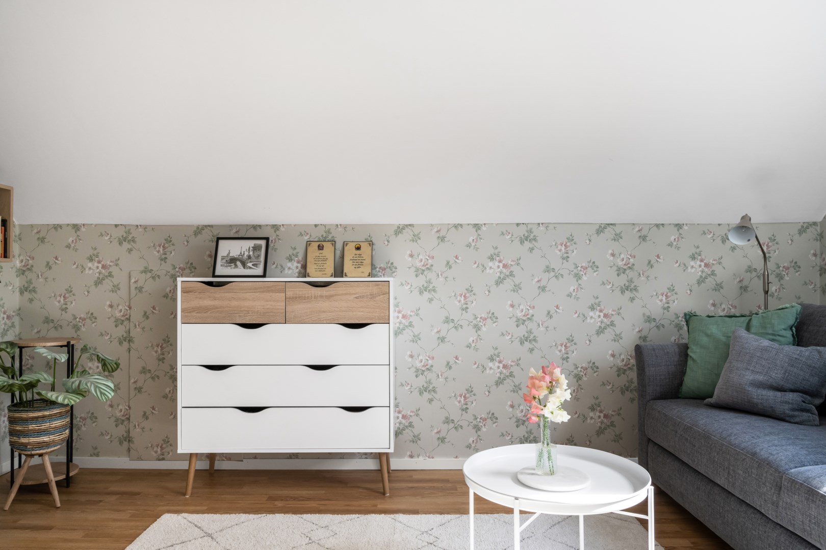 Bostadsbild från Slöjmolnsvägen 7, Såld i Storvreta, Uppsala