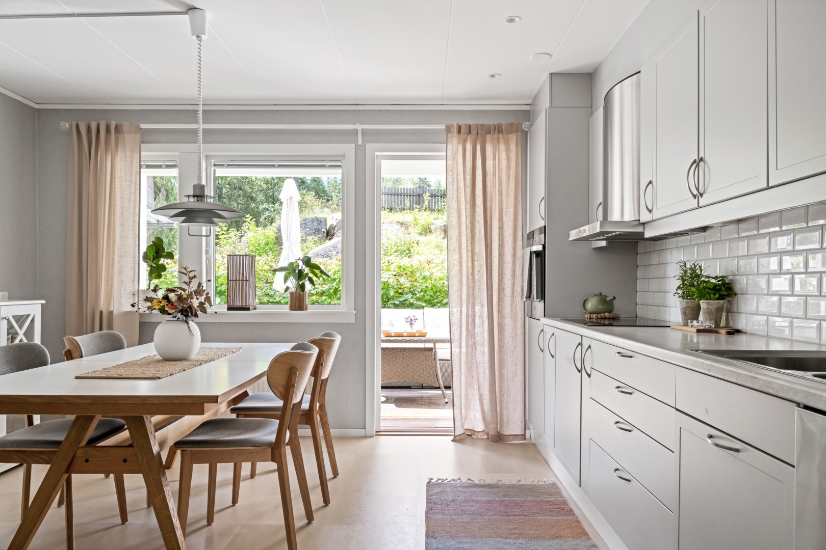 Bostadsbild från Slöjmolnsvägen 7, Såld i Storvreta, Uppsala