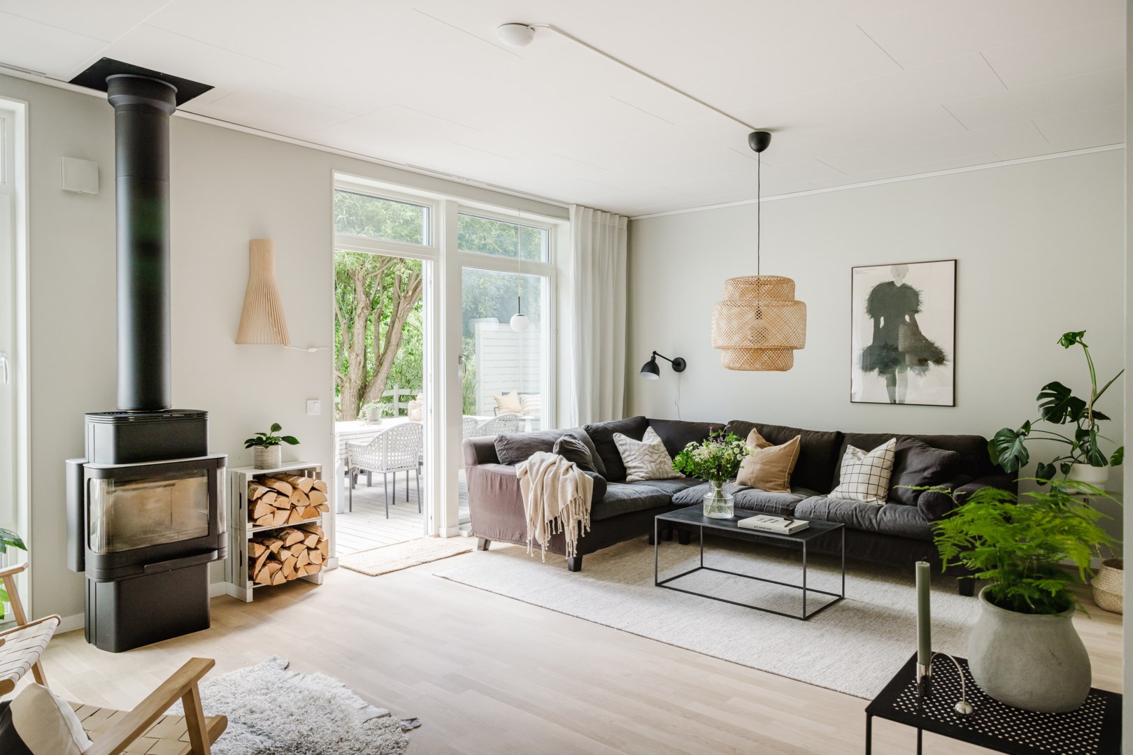 Bostadsbild från Kvarndammsringen 53, Såld i Charlottendal, Värmdö