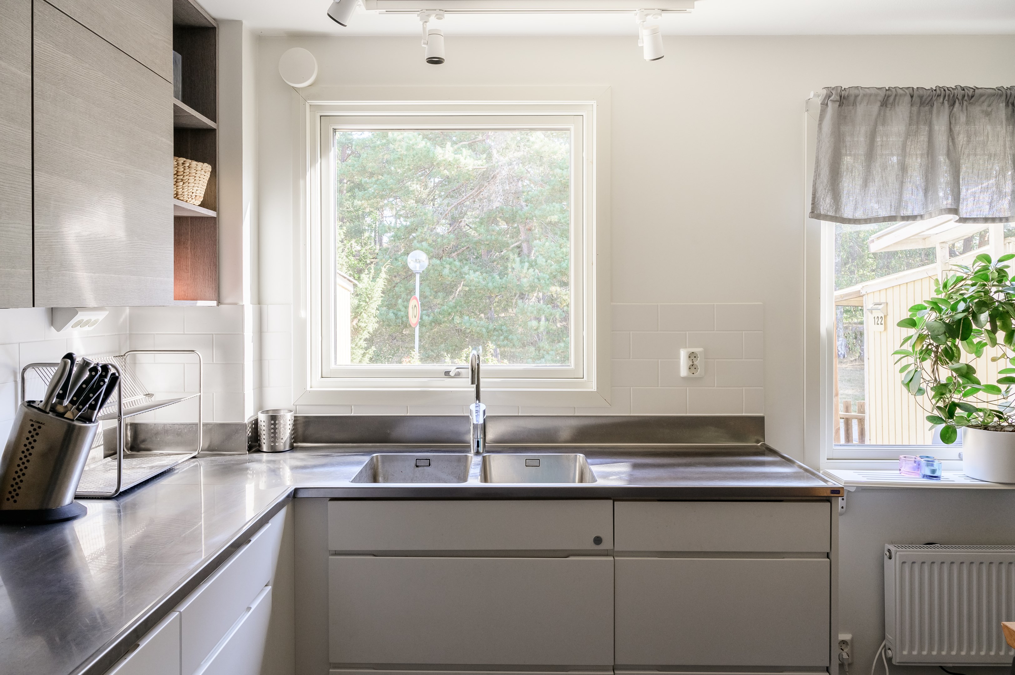 Bostadsbild från Rudsjövägen 122, Såld i Duvnäs Utskog, Nacka