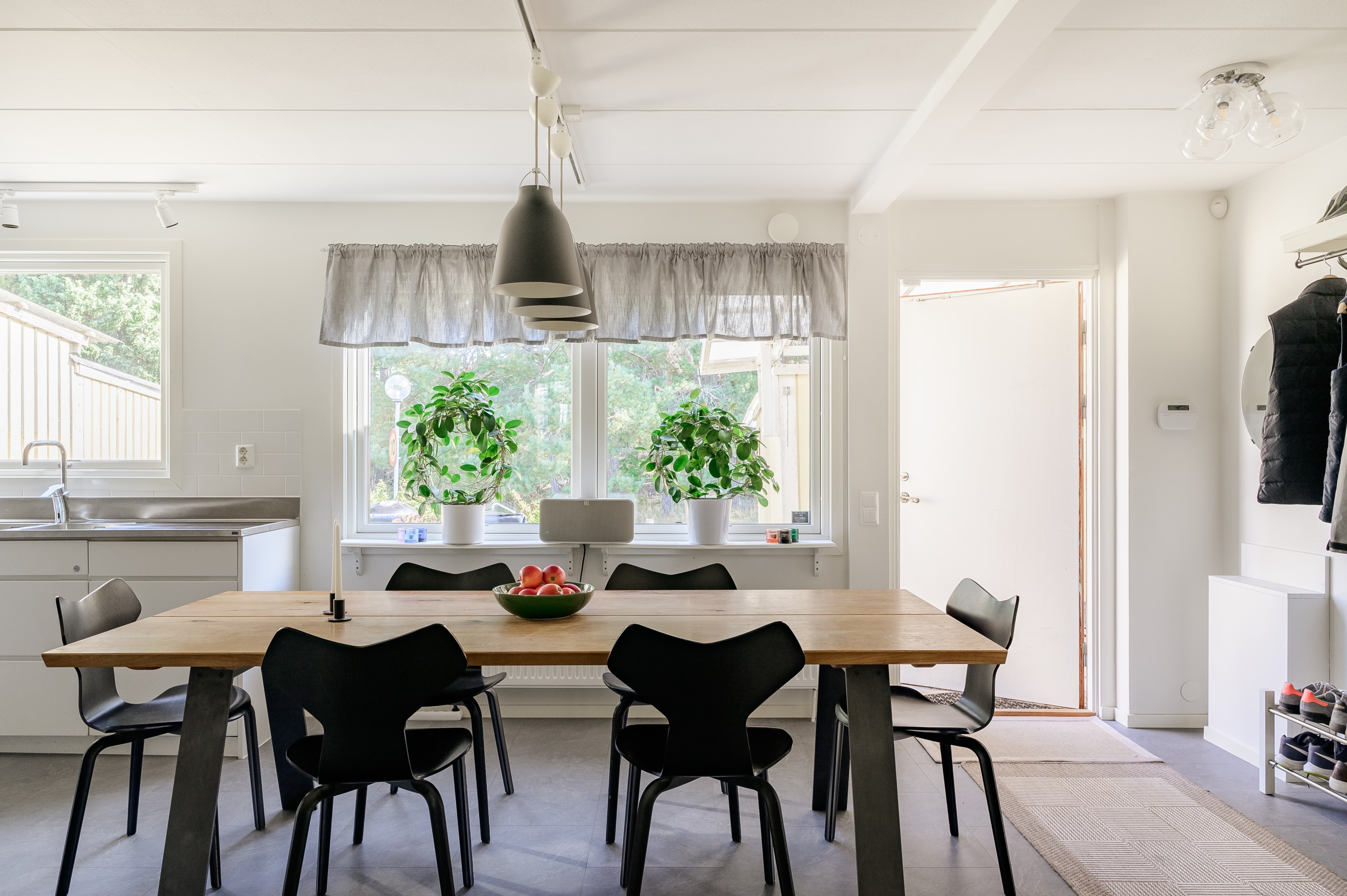 Bostadsbild från Rudsjövägen 122, Såld i Duvnäs Utskog, Nacka