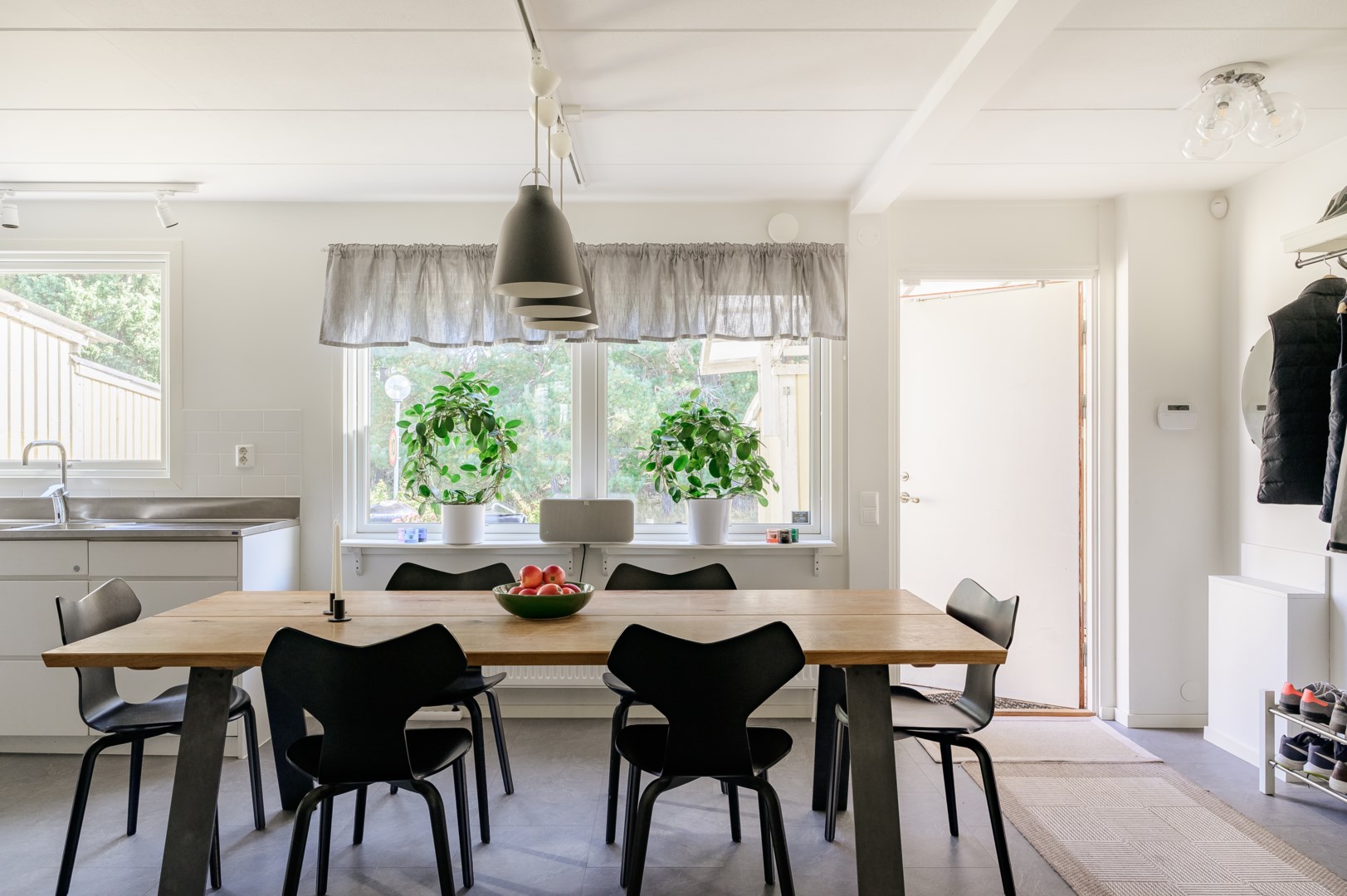 Bostadsbild från Rudsjövägen 122, Såld i Duvnäs Utskog, Nacka