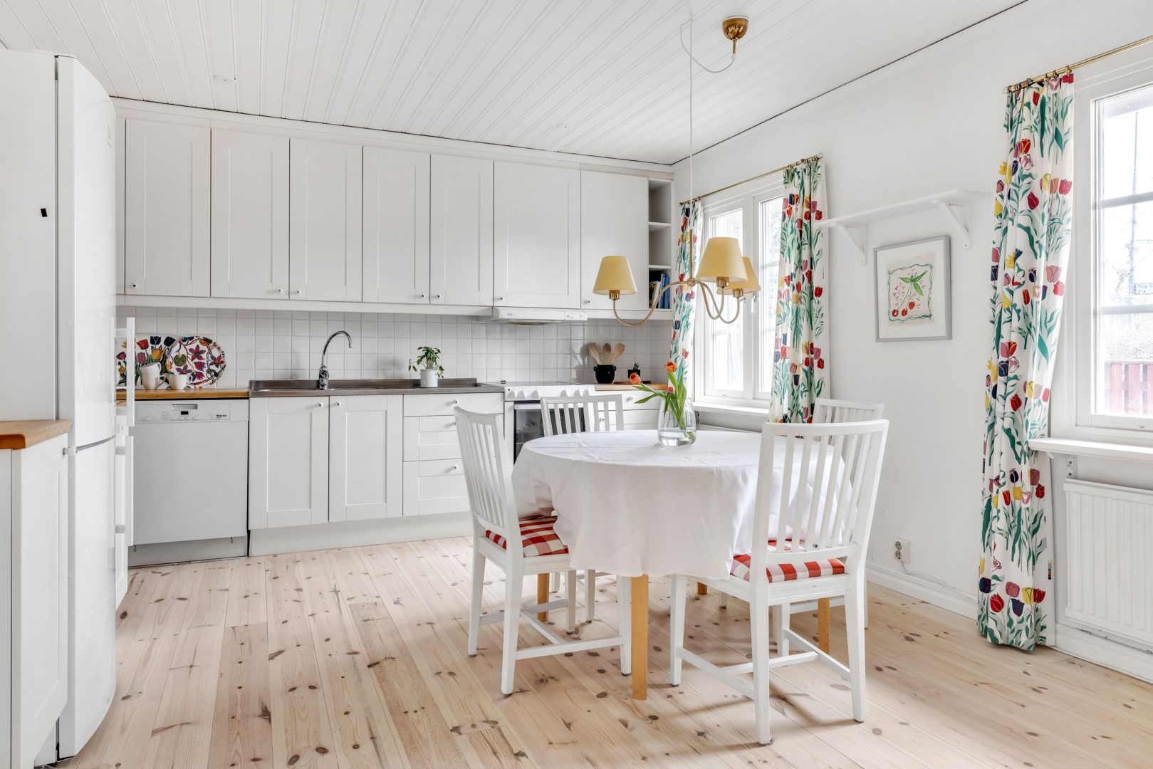 Bostadsbild från Nya Valsätravägen 1A, Såld i Norby, Uppsala