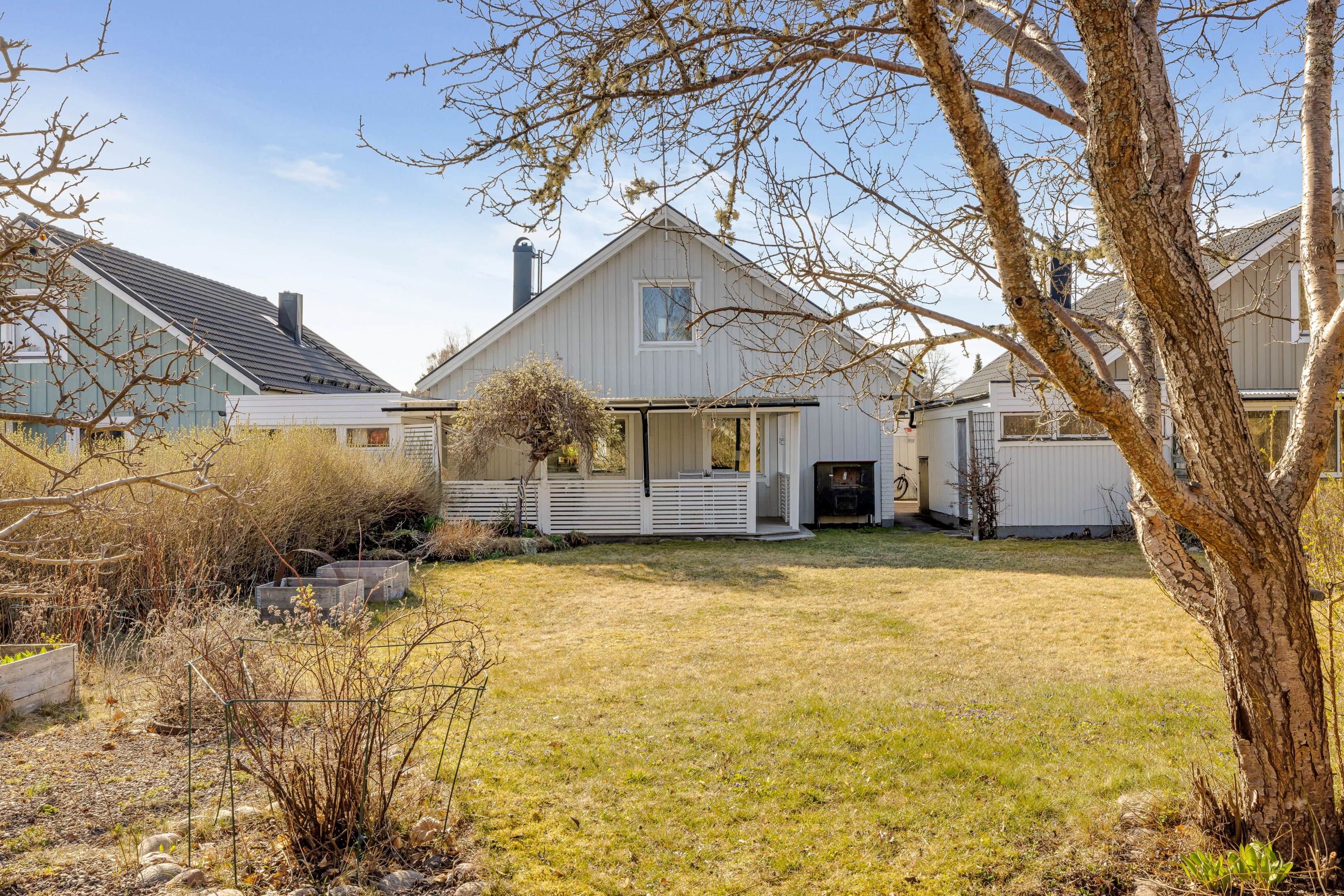 Bostadsbild från Rallarvägen 10, Såld i Vänge, Uppsala