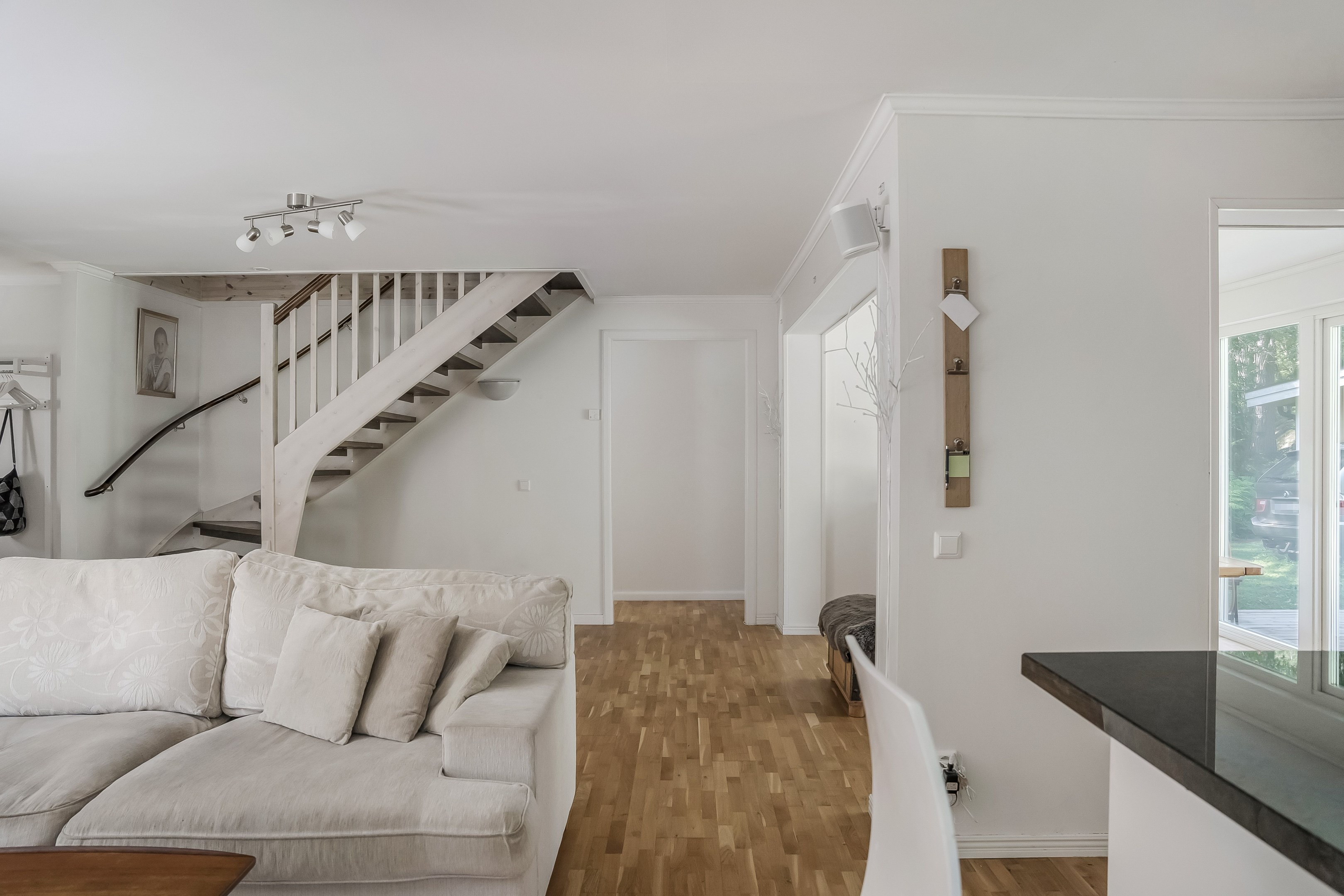 Bostadsbild från Läby Vadbacka 30, Såld i Läby, Uppsala