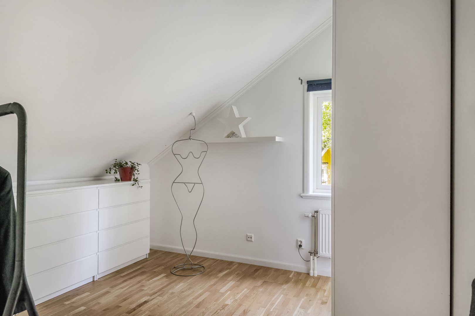 Bostadsbild från Läby Vadbacka 30, Såld i Läby, Uppsala