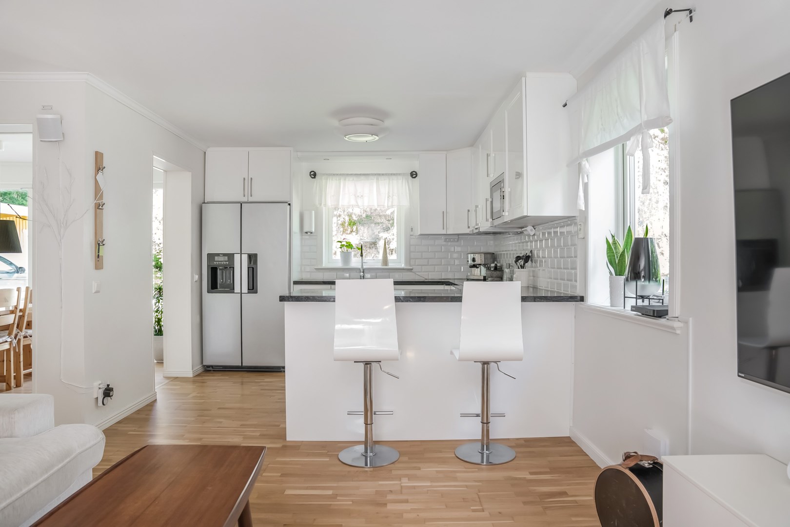 Bostadsbild från Läby Vadbacka 30, Såld i Läby, Uppsala