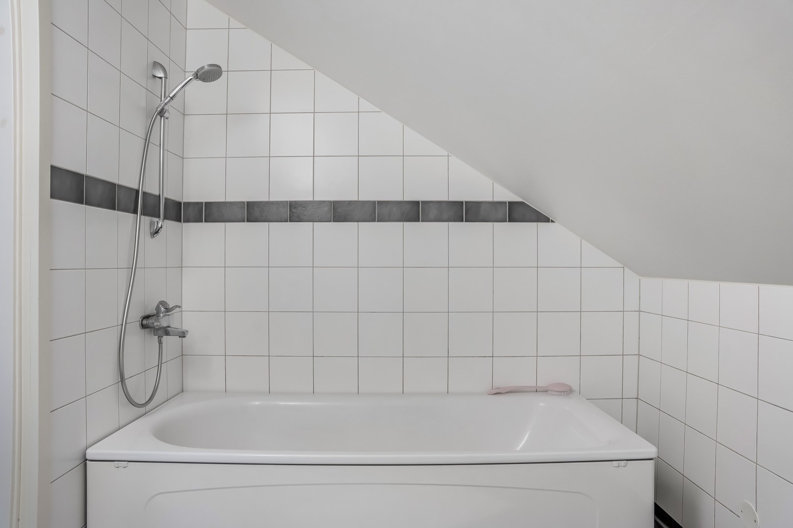 Bostadsbild från Läby Vadbacka 30, Såld i Läby, Uppsala