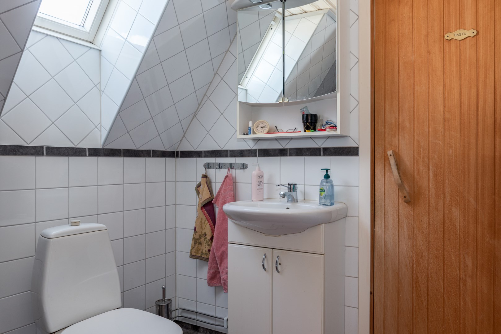 Bostadsbild från Mälbyvägen 8, Såld i Tillberga, Västerås