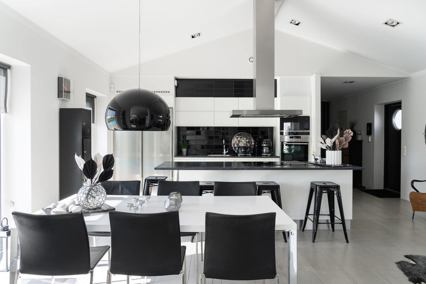 Bostadsbild från Kaprifolvägen 17, Såld i Örsundsbro, Enköping