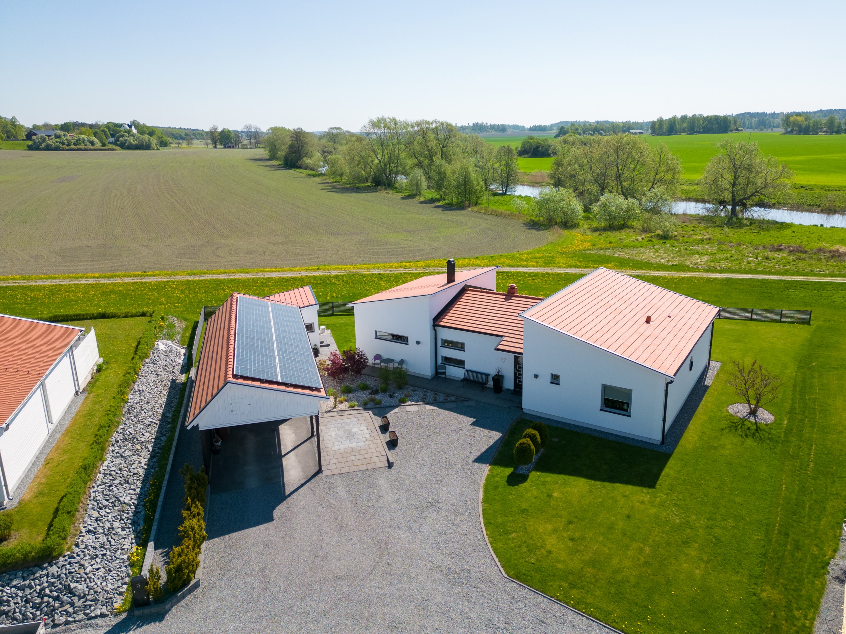 Bostadsbild från Kaprifolvägen 17, Såld i Örsundsbro, Enköping