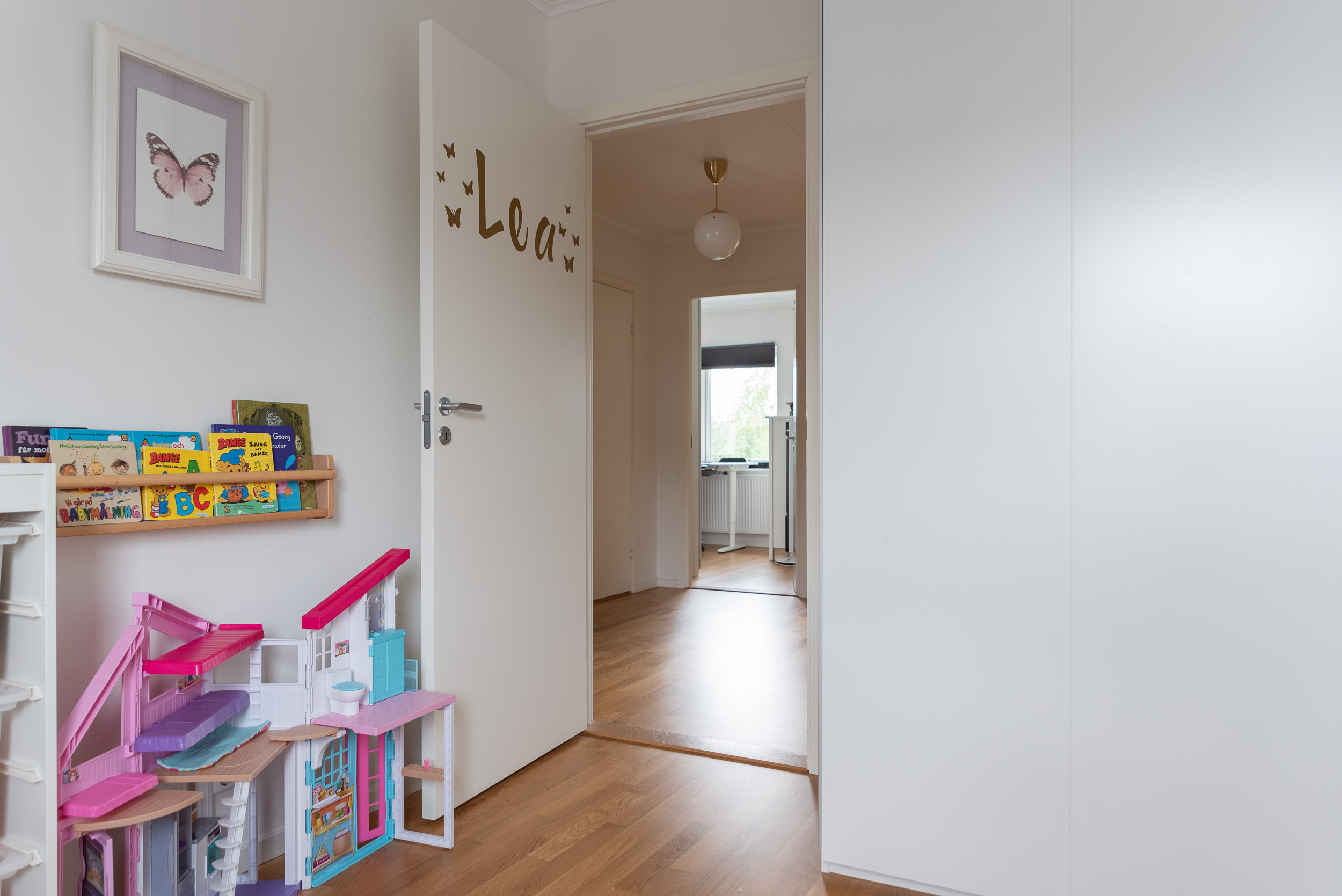 Bostadsbild från Disas väg 18B, Såld i Irsta, Västerås