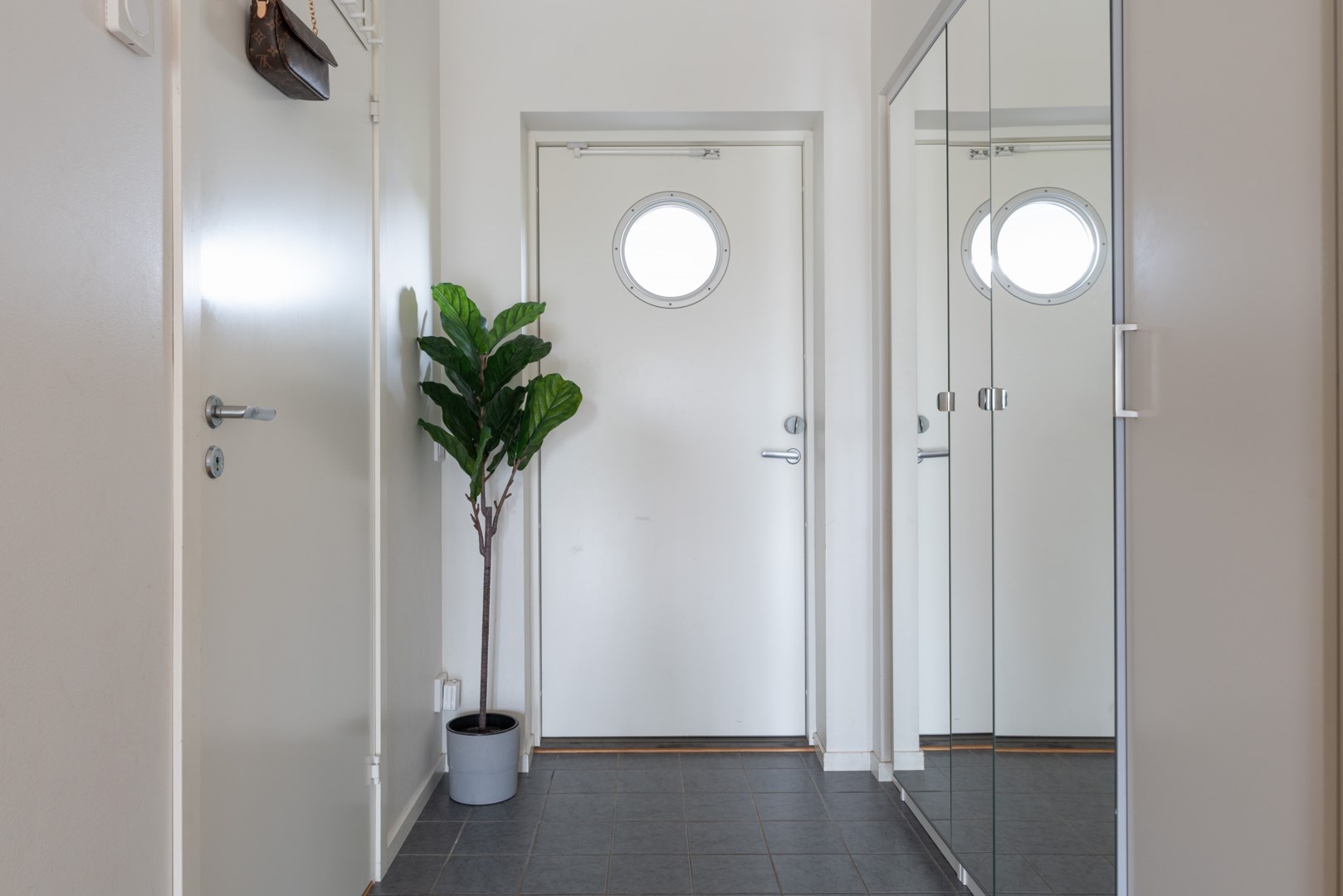 Bostadsbild från Disas väg 18B, Såld i Irsta, Västerås