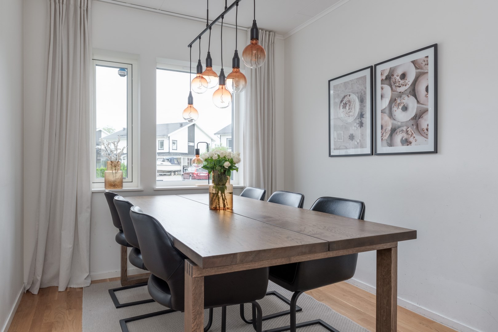 Bostadsbild från Disas väg 18B, Såld i Irsta, Västerås