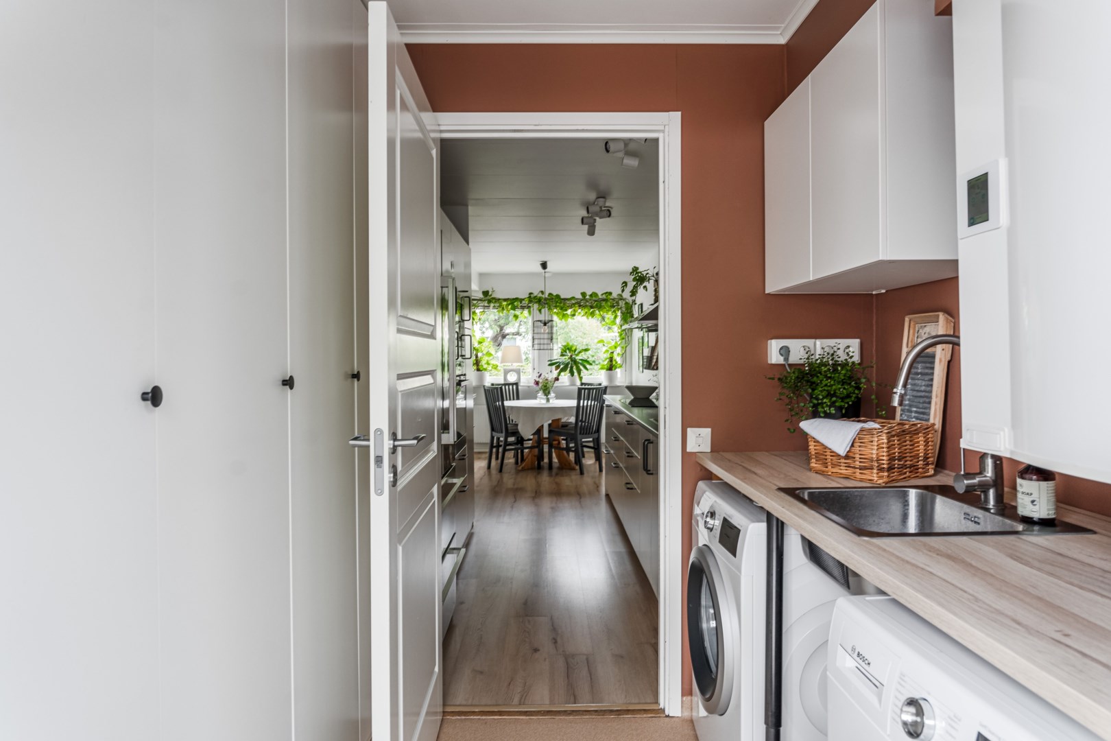 Bostadsbild från Åskmolnsvägen 56, Såld i Storvreta, Uppsala