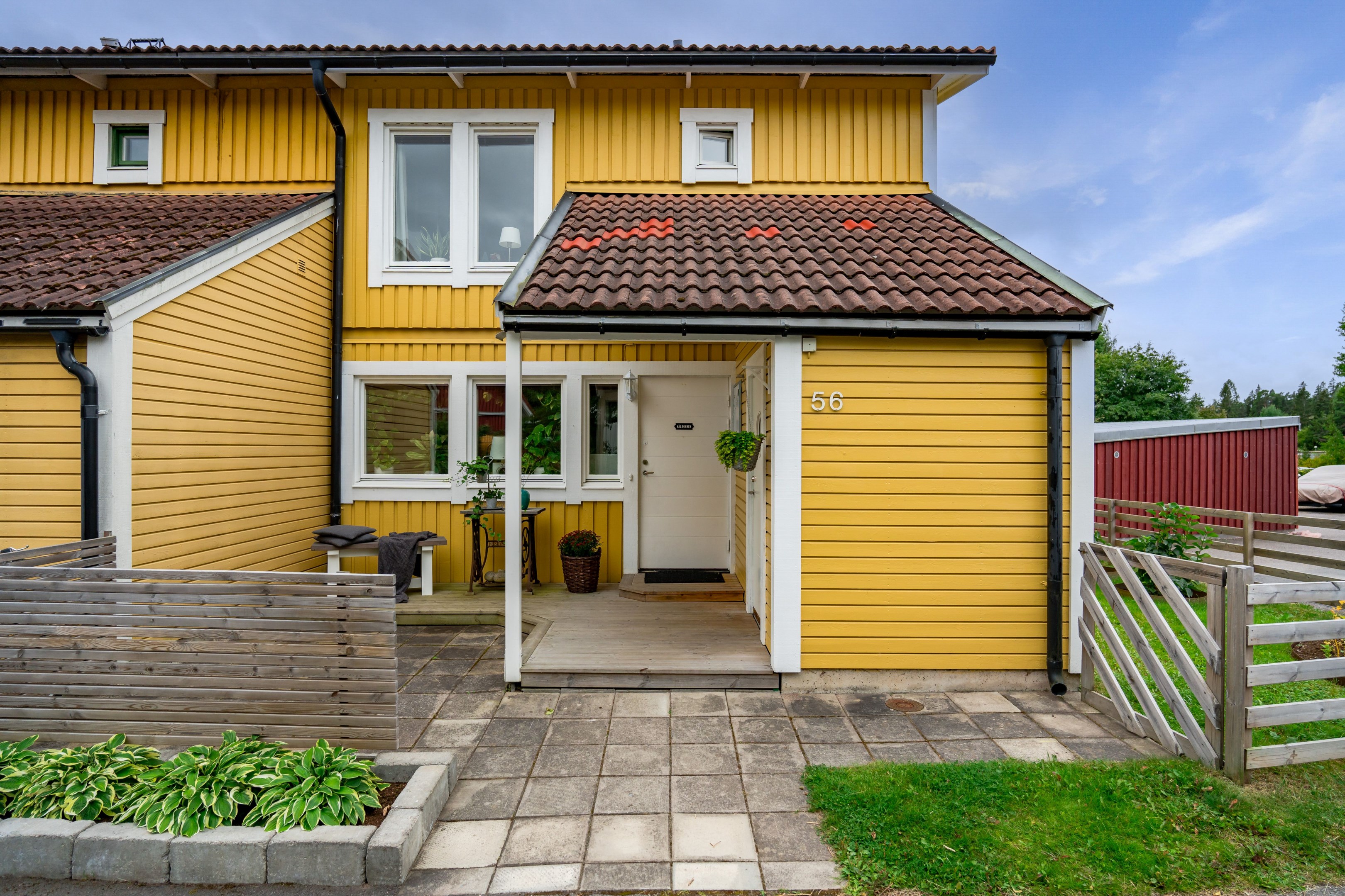 Bostadsbild från Åskmolnsvägen 56, Såld i Storvreta, Uppsala