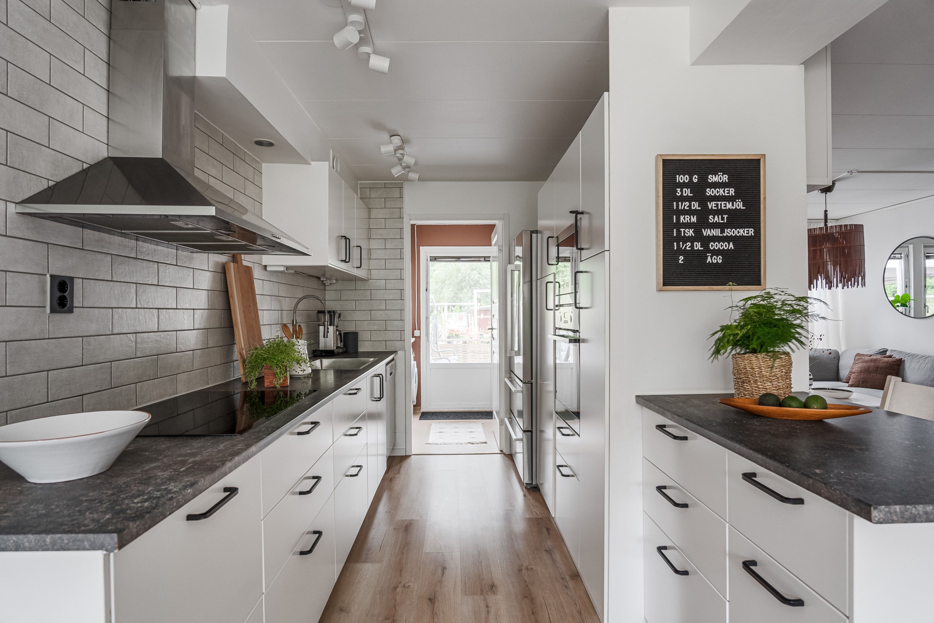 Bostadsbild från Åskmolnsvägen 56, Såld i Storvreta, Uppsala