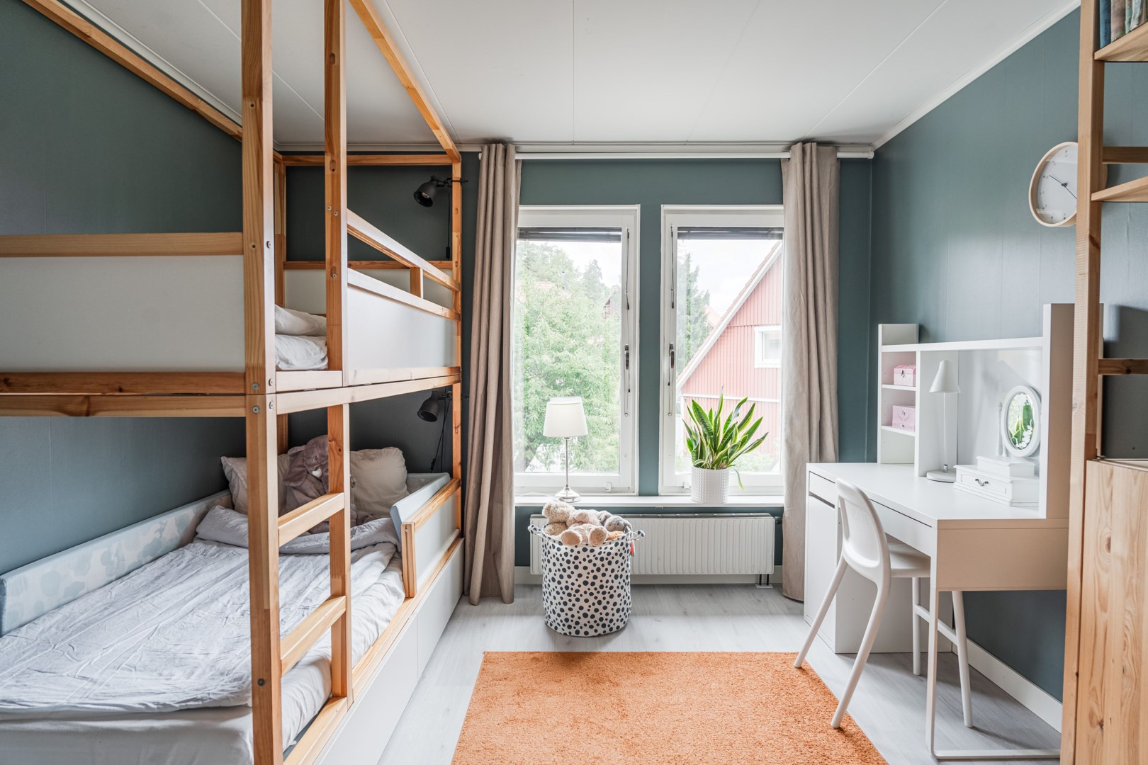 Bostadsbild från Åskmolnsvägen 56, Såld i Storvreta, Uppsala