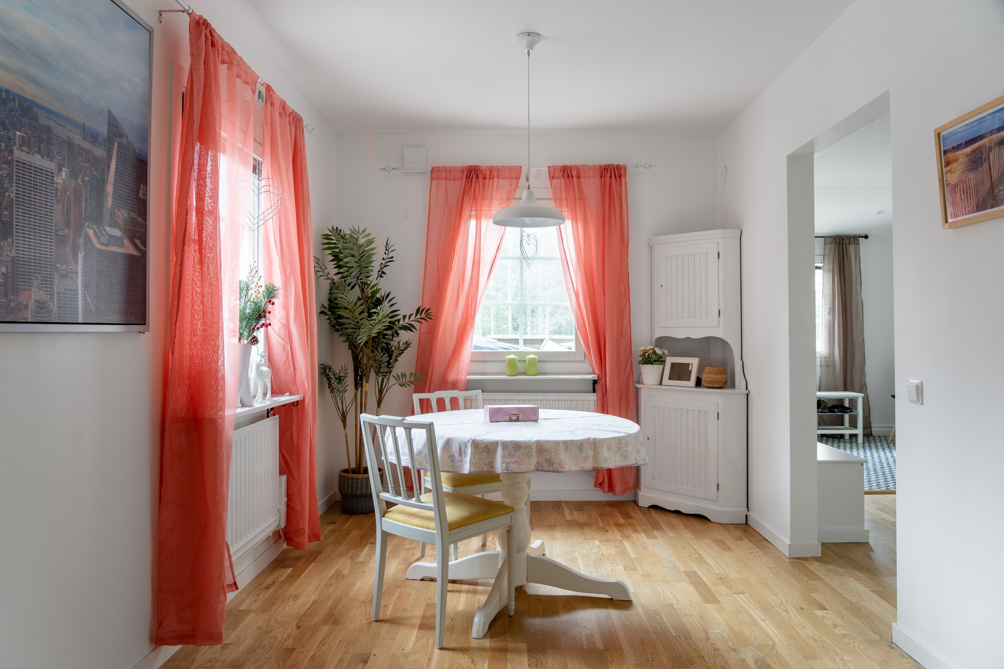 Bostadsbild från Villa, Såld i Örsundsbro, Enköping