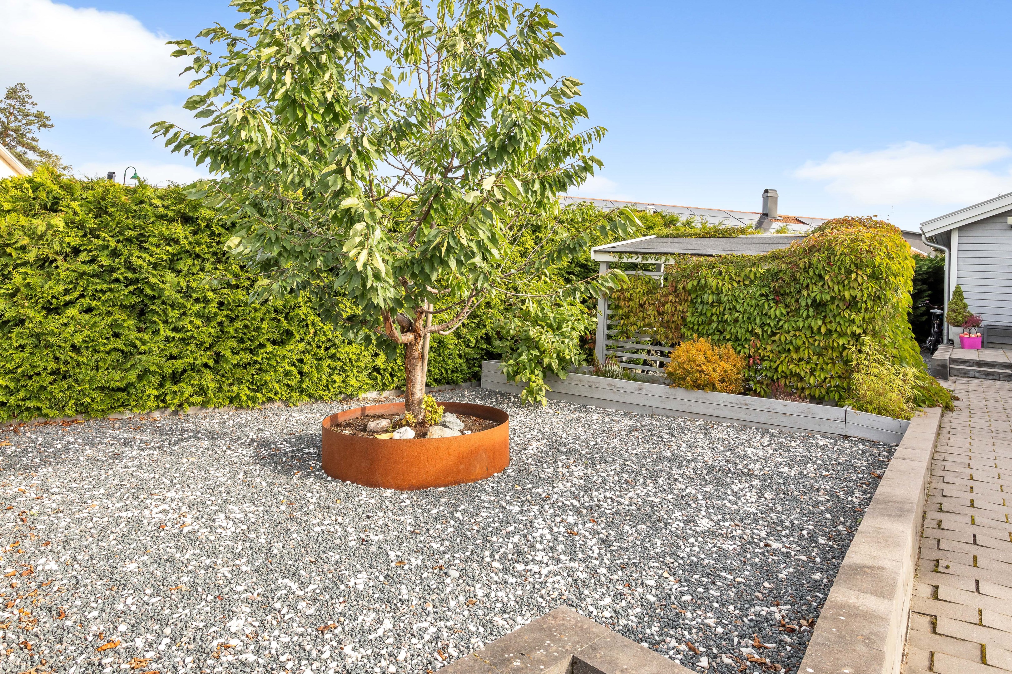 Bostadsbild från Milstensvägen 32, Såld i Herrhagen, Uppsala