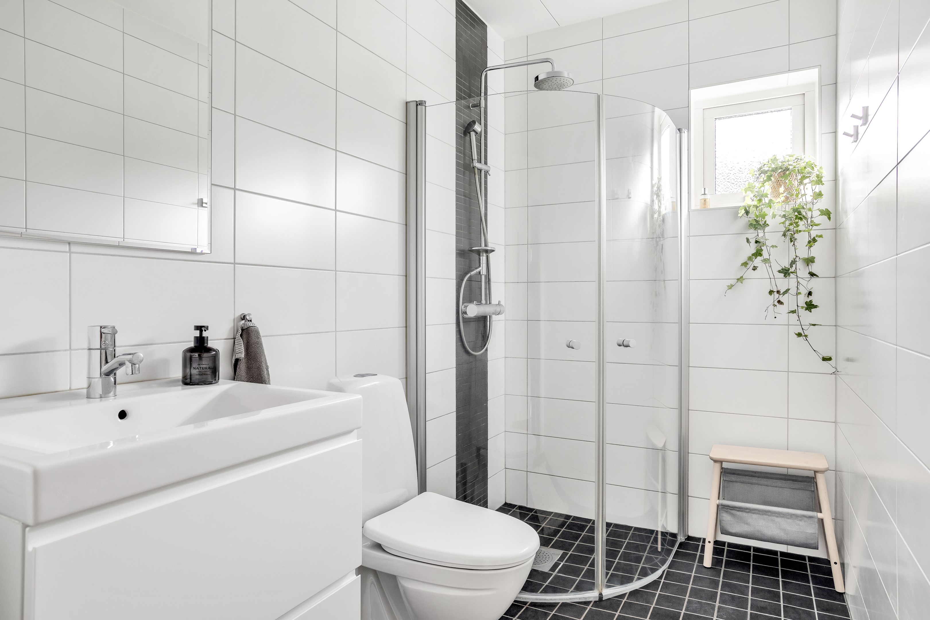 Bostadsbild från Milstensvägen 32, Såld i Herrhagen, Uppsala