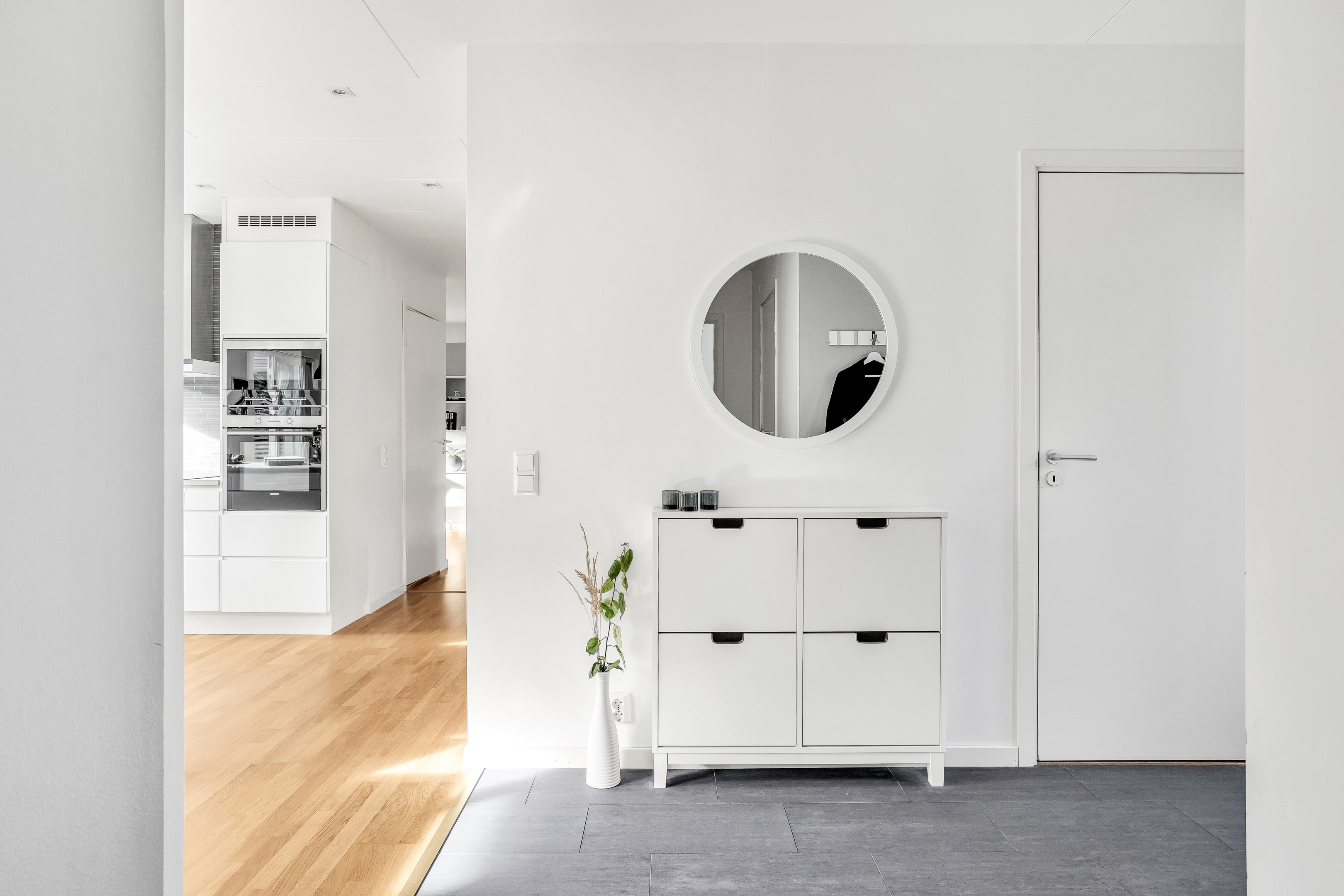 Bostadsbild från Milstensvägen 32, Såld i Herrhagen, Uppsala