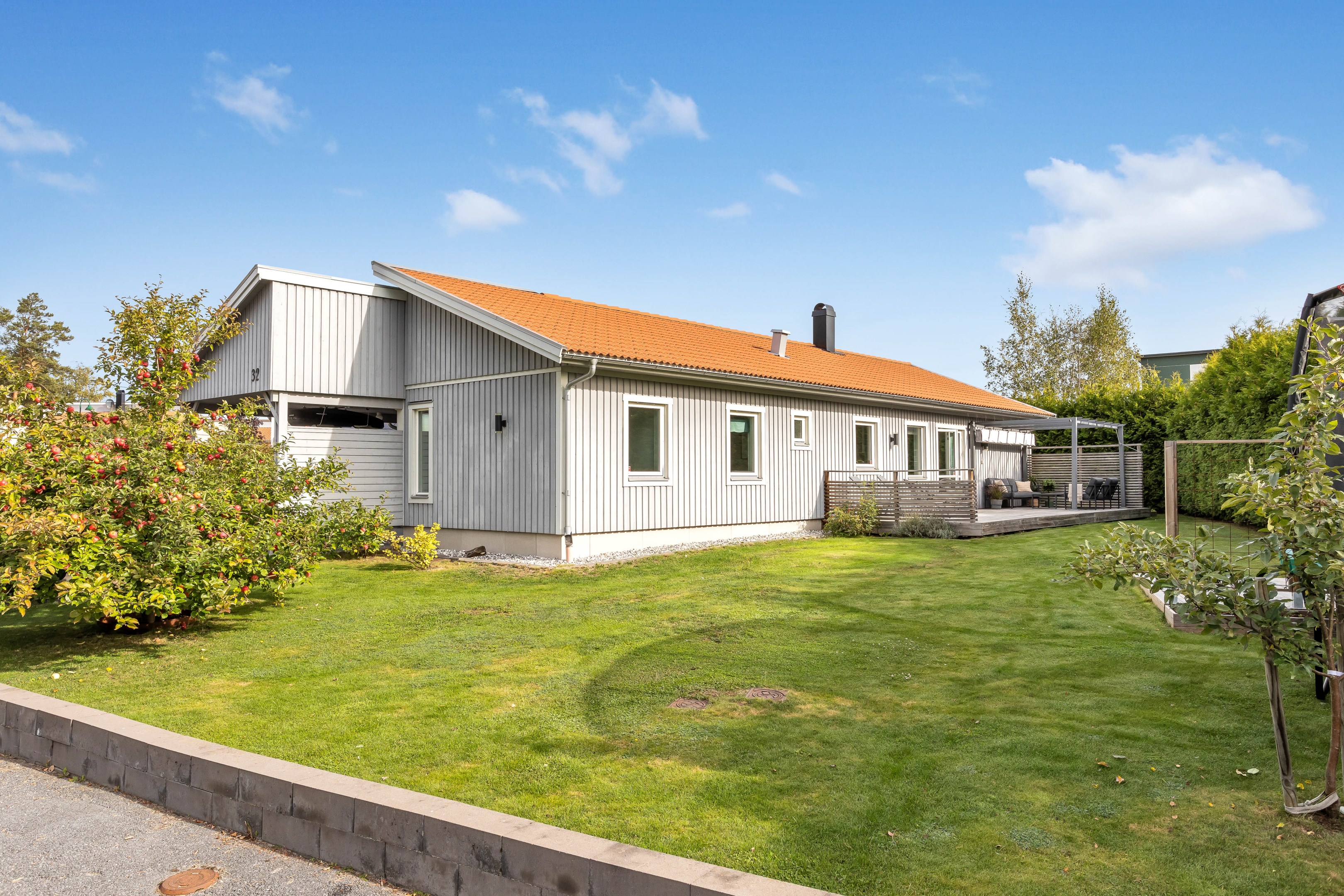 Bostadsbild från Milstensvägen 32, Såld i Herrhagen, Uppsala