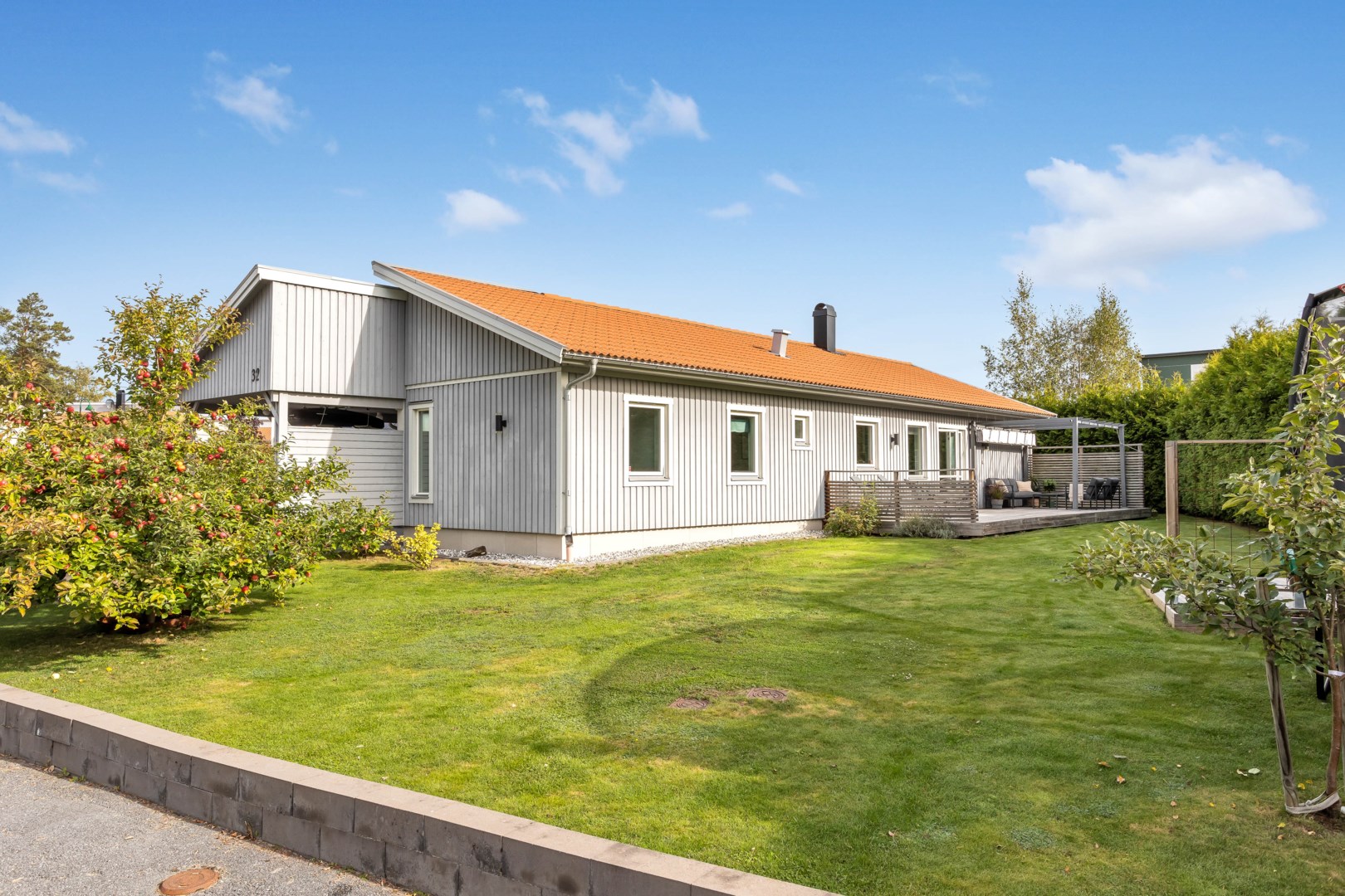 Bostadsbild från Milstensvägen 32, Såld i Herrhagen, Uppsala