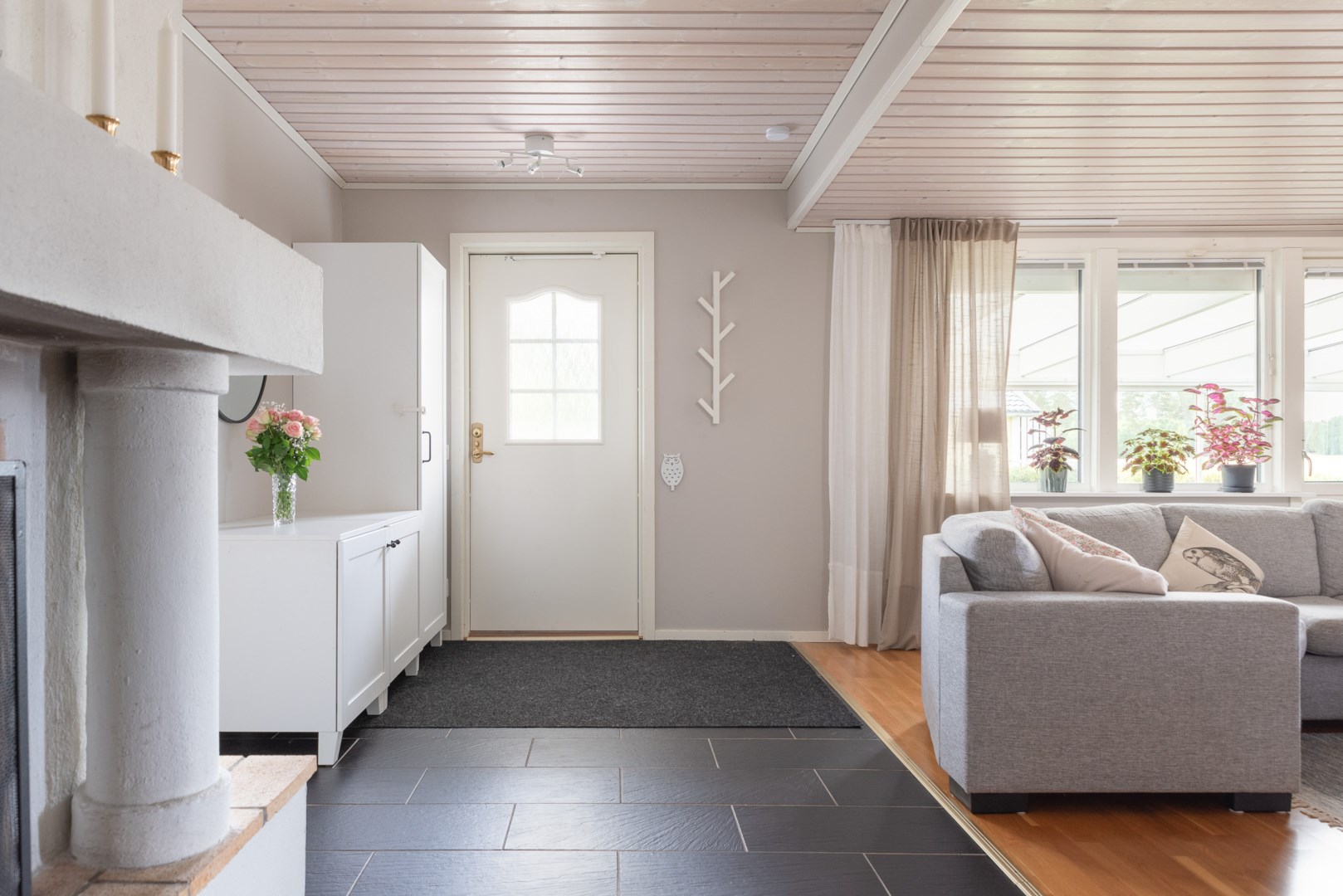 Bostadsbild från Klarinettvägen 18, Såld i Lycksta, Västerås