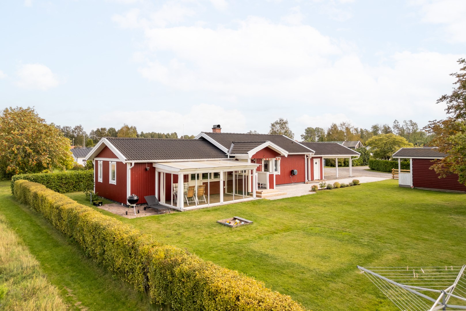 Bostadsbild från Klarinettvägen 18, Såld i Lycksta, Västerås