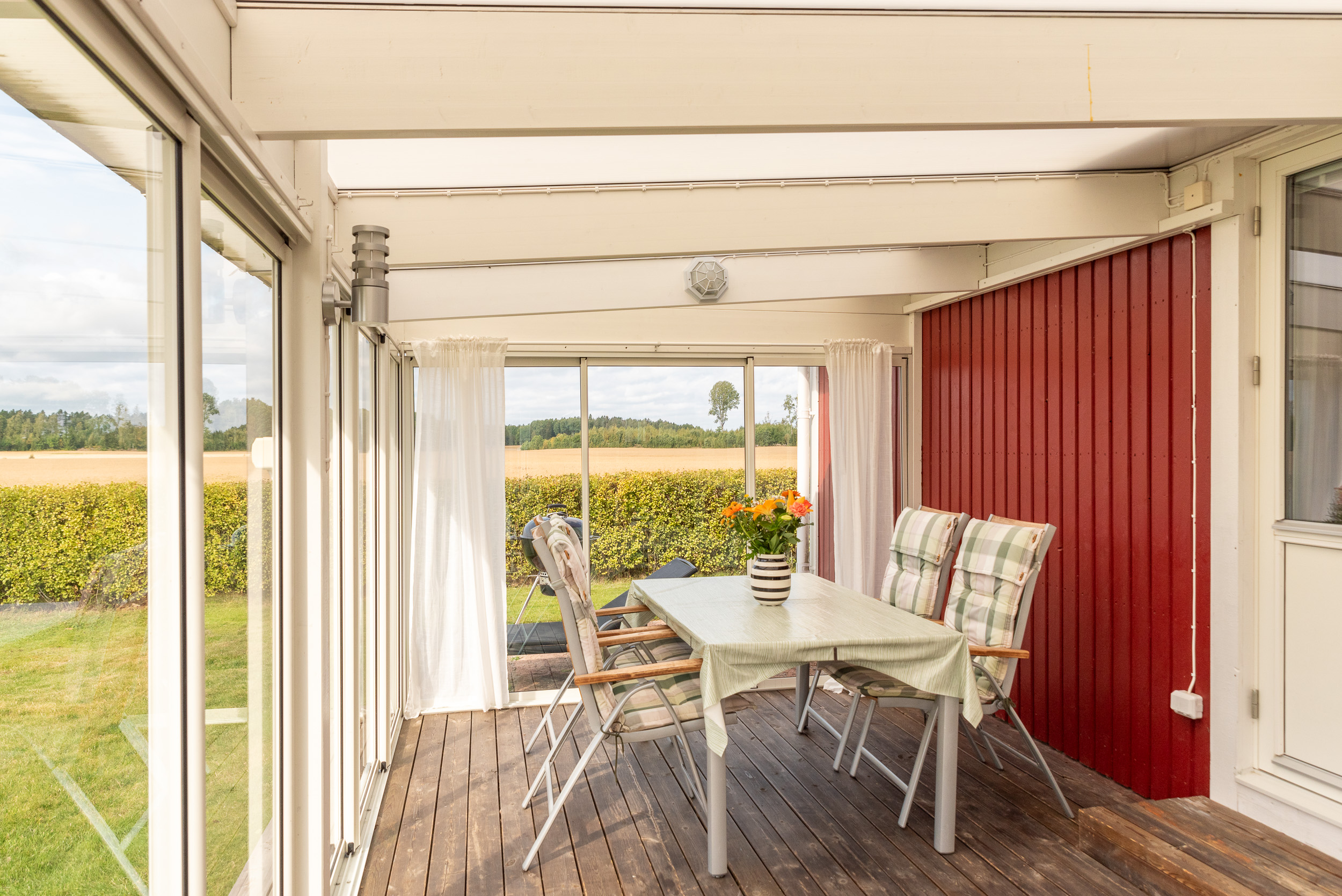 Bostadsbild från Klarinettvägen 18, Såld i Lycksta, Västerås